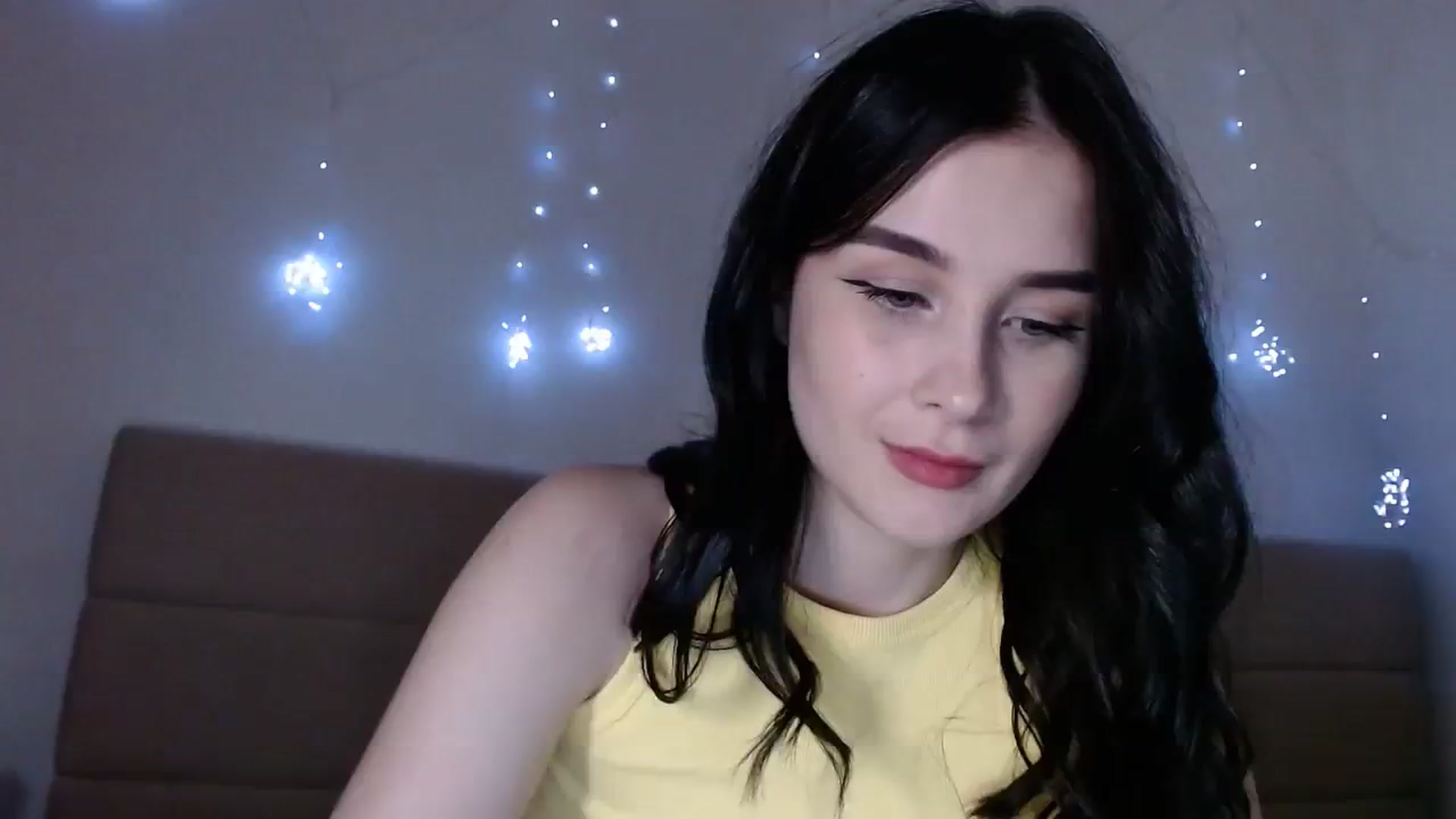 Gallery image thumbnail from Juicy_peach_'s myfreecams stream on, 11/17/2023, 01:00 image 14 of 20