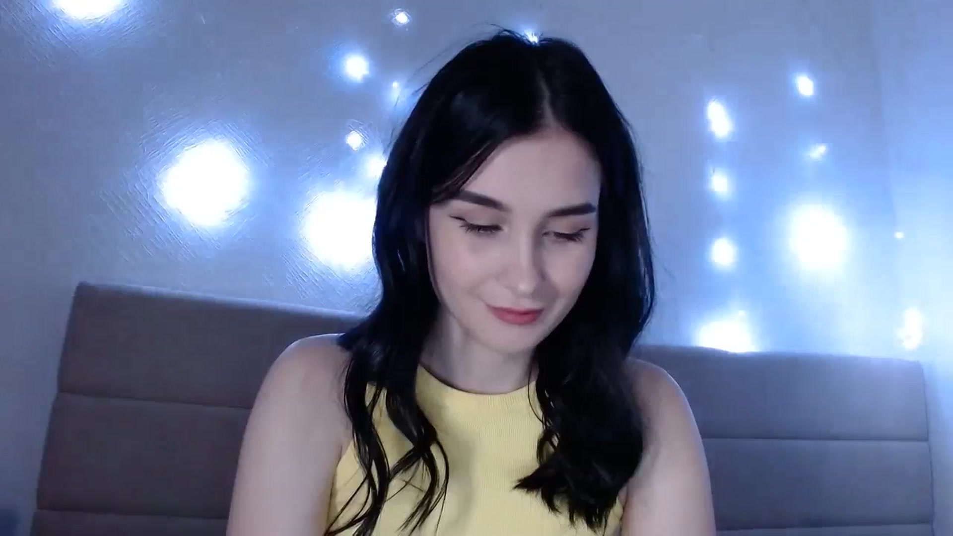 Gallery image thumbnail from Juicy_peach_'s myfreecams stream on, 11/17/2023, 01:00 image 20 of 20