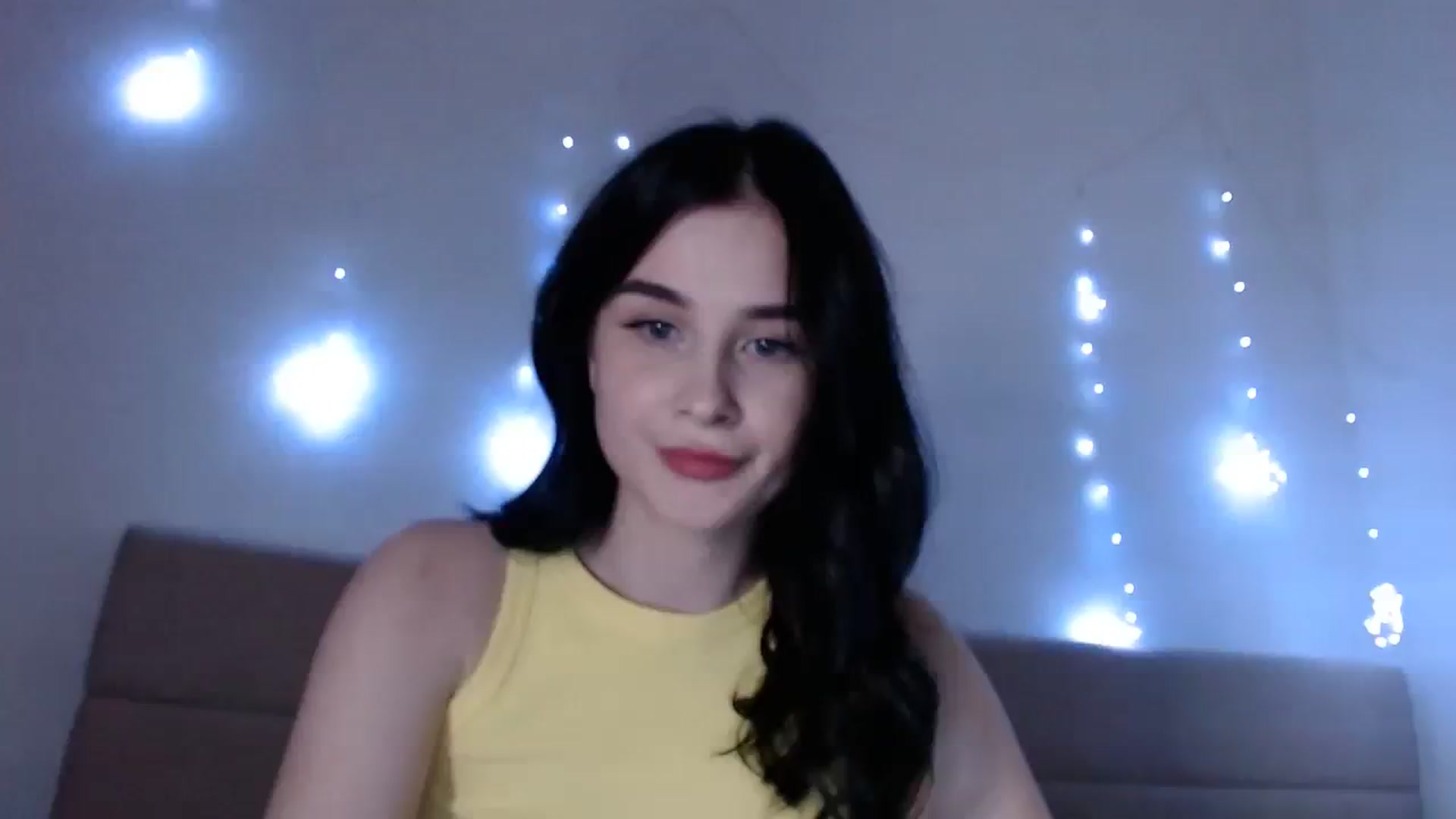 Gallery image thumbnail from Juicy_peach_'s myfreecams stream on, 11/17/2023, 01:00 image 9 of 20