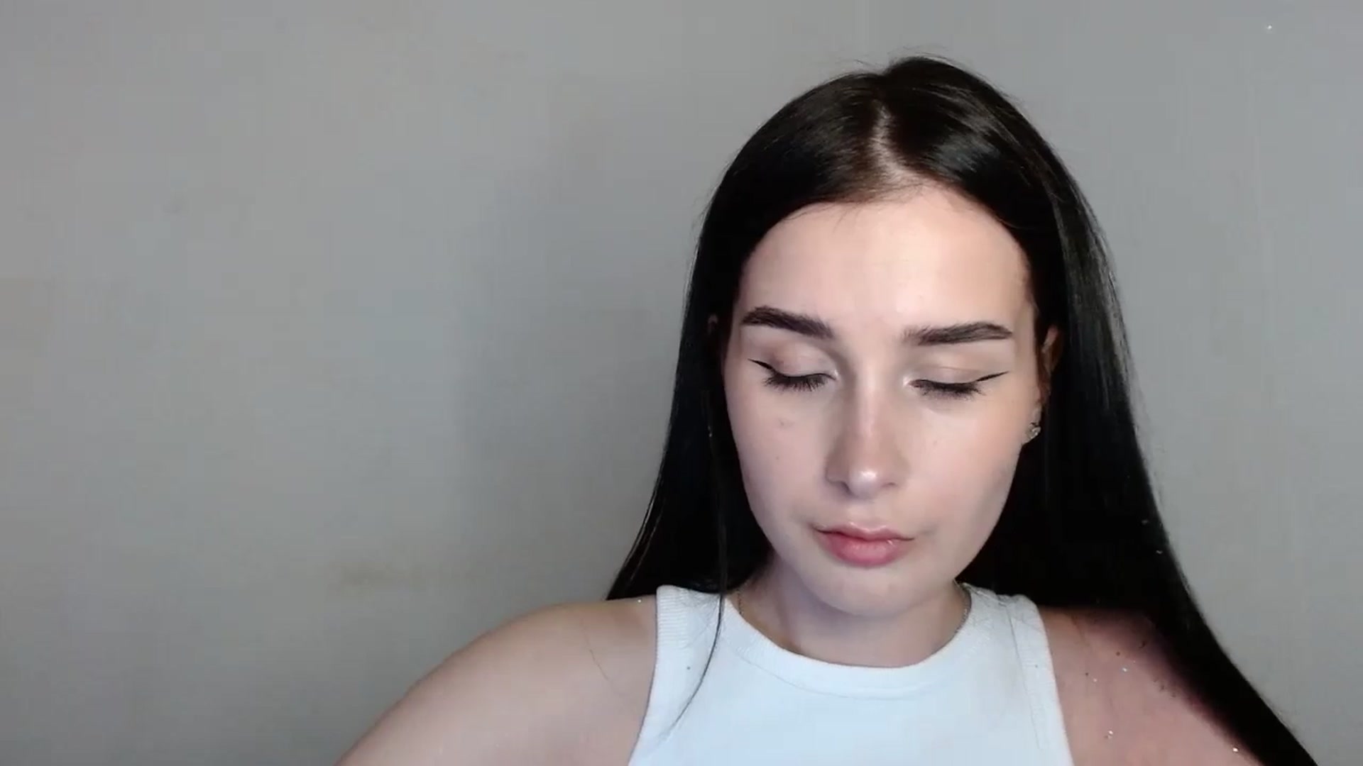 Gallery image thumbnail from Juicy_peach_'s myfreecams stream on, 05/06/2024, 16:15 image 8 of 20