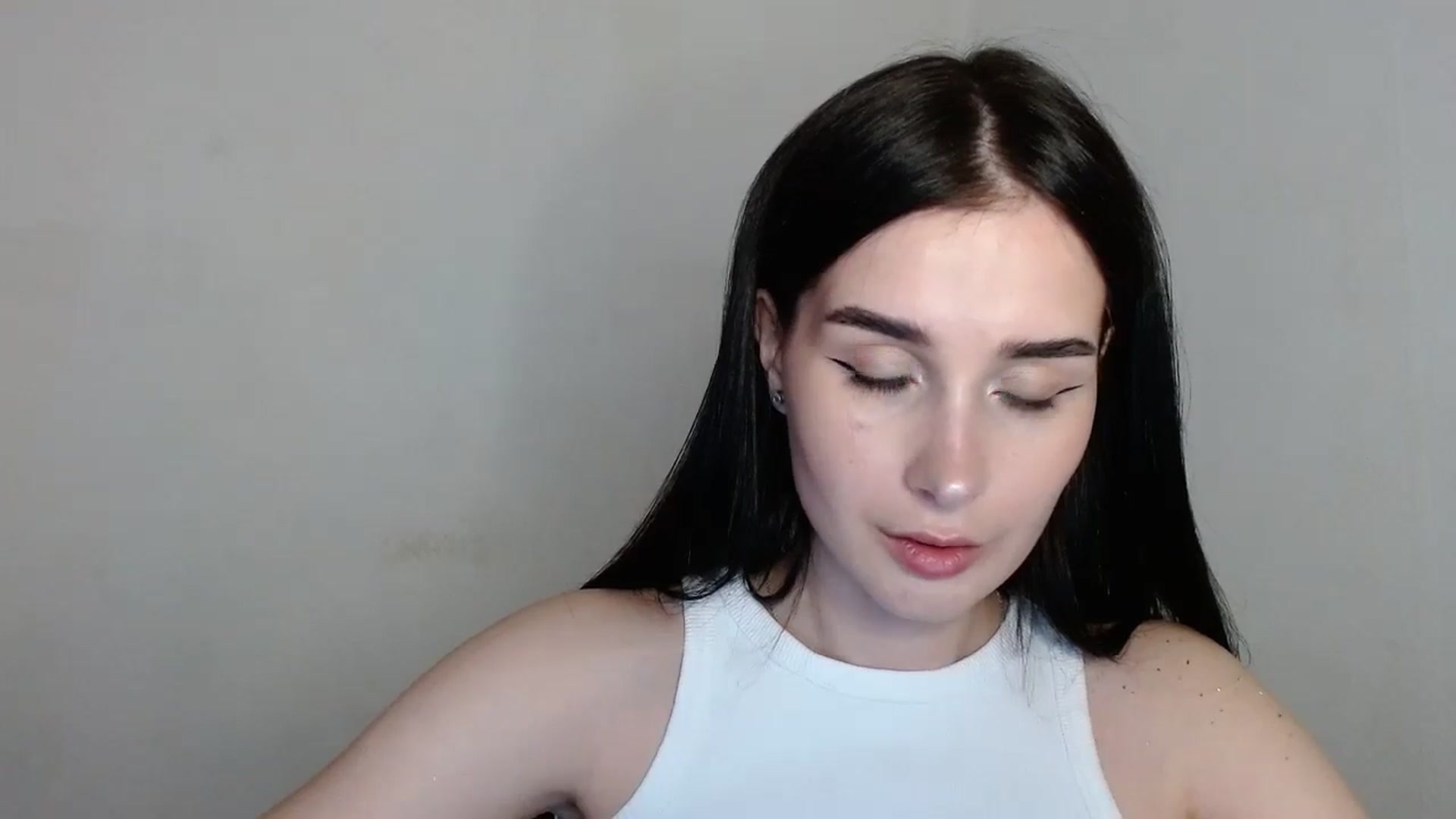 Gallery image thumbnail from Juicy_peach_'s myfreecams stream on, 05/06/2024, 16:15 image 15 of 20