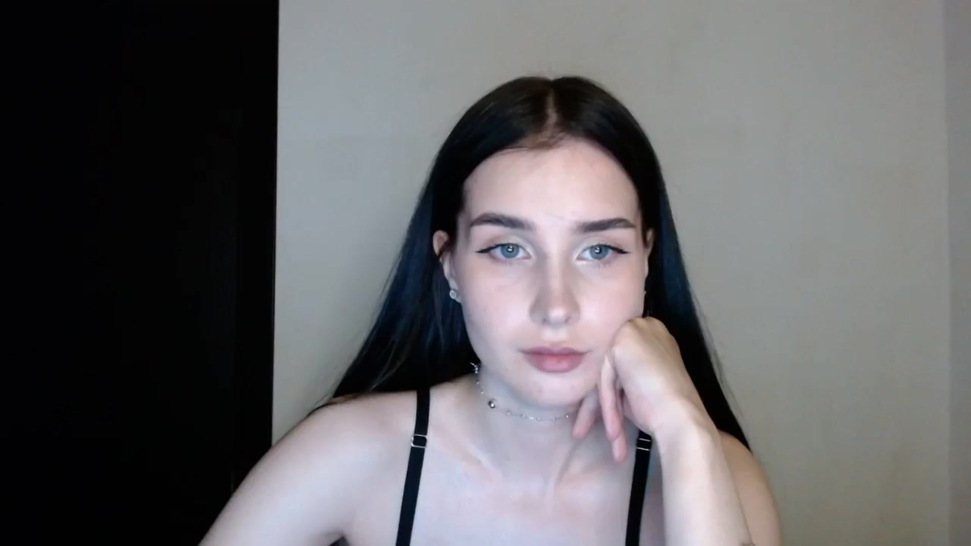Gallery image thumbnail from Juicy_peach_'s myfreecams stream on, 05/07/2024, 19:18 image 16 of 20