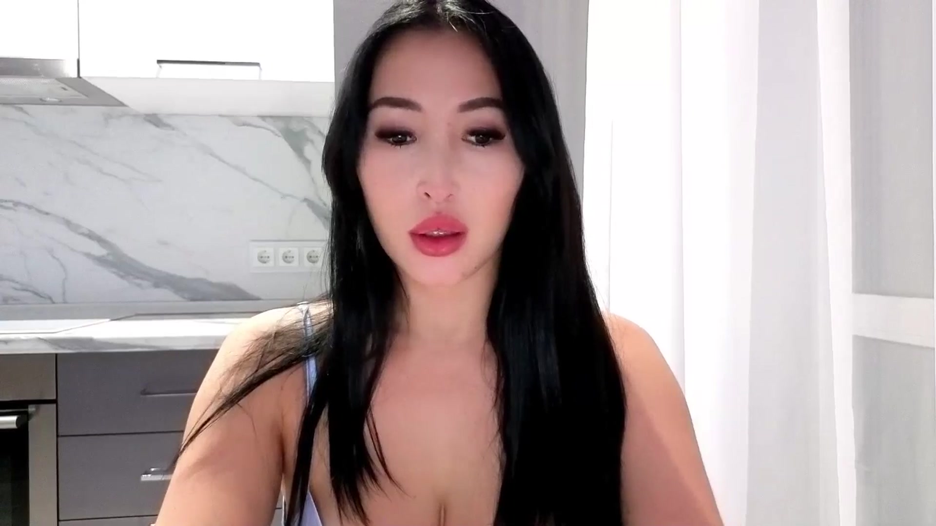 Gallery image thumbnail from Juicylips_'s myfreecams stream on, 12/21/2025, 20:10 image 6 of 20