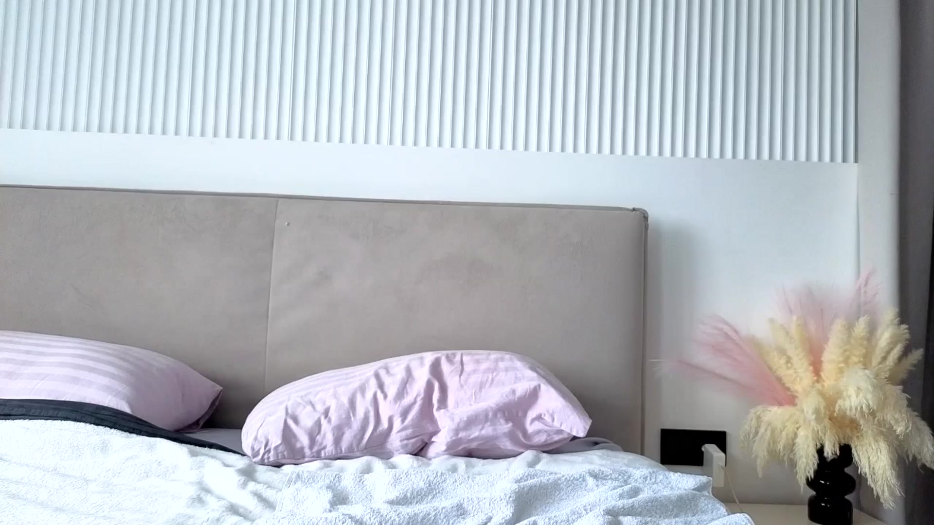 Gallery image thumbnail from Juicylips_'s myfreecams stream on, 12/25/2025, 10:17 image 20 of 20