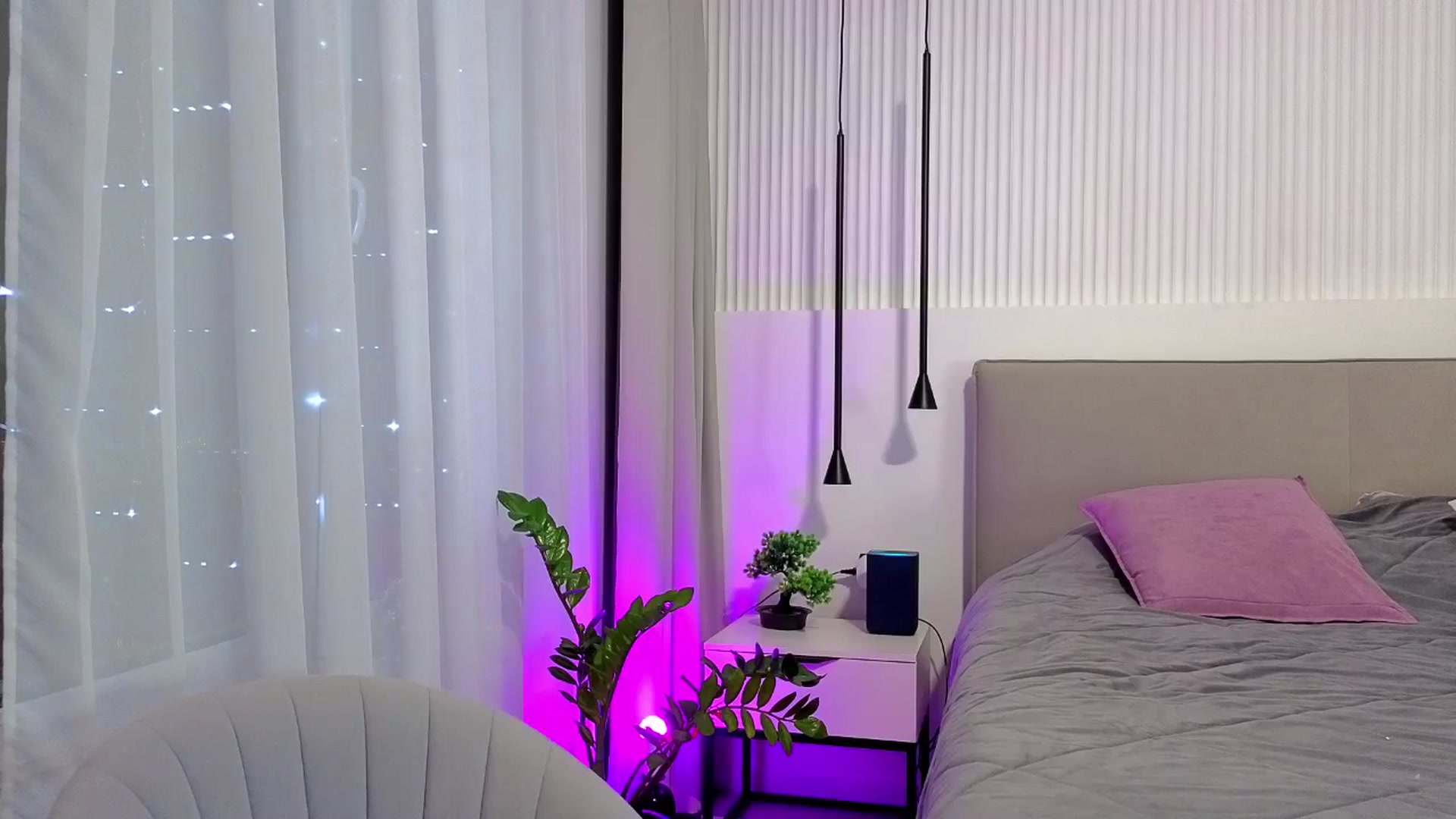 Gallery image thumbnail from Juicylips_'s myfreecams stream on, 01/06/2026, 20:08 image 19 of 20