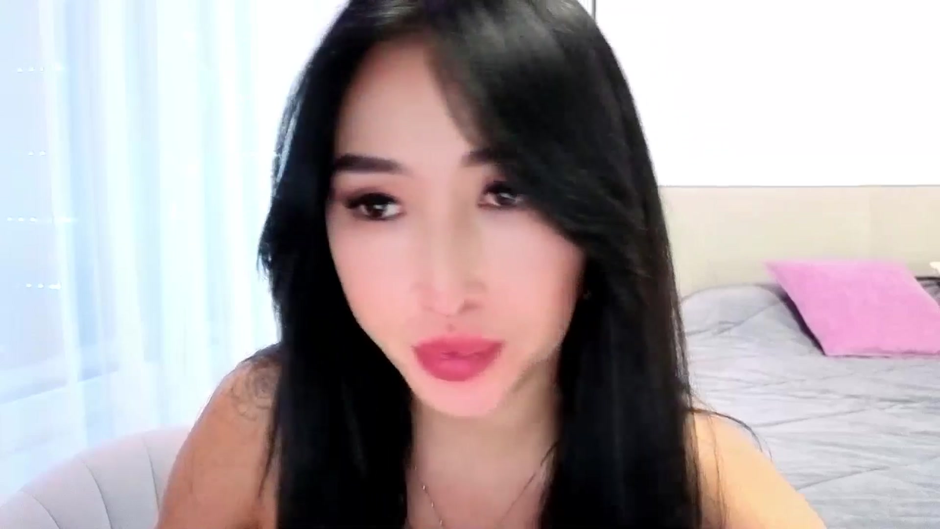 Gallery image thumbnail from Juicylips_'s myfreecams stream on, 01/09/2026, 23:11 image 4 of 20