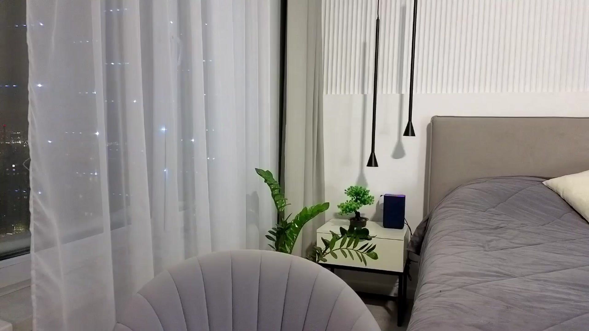 Gallery image thumbnail from Juicylips_'s myfreecams stream on, 01/10/2026, 19:39 image 10 of 20