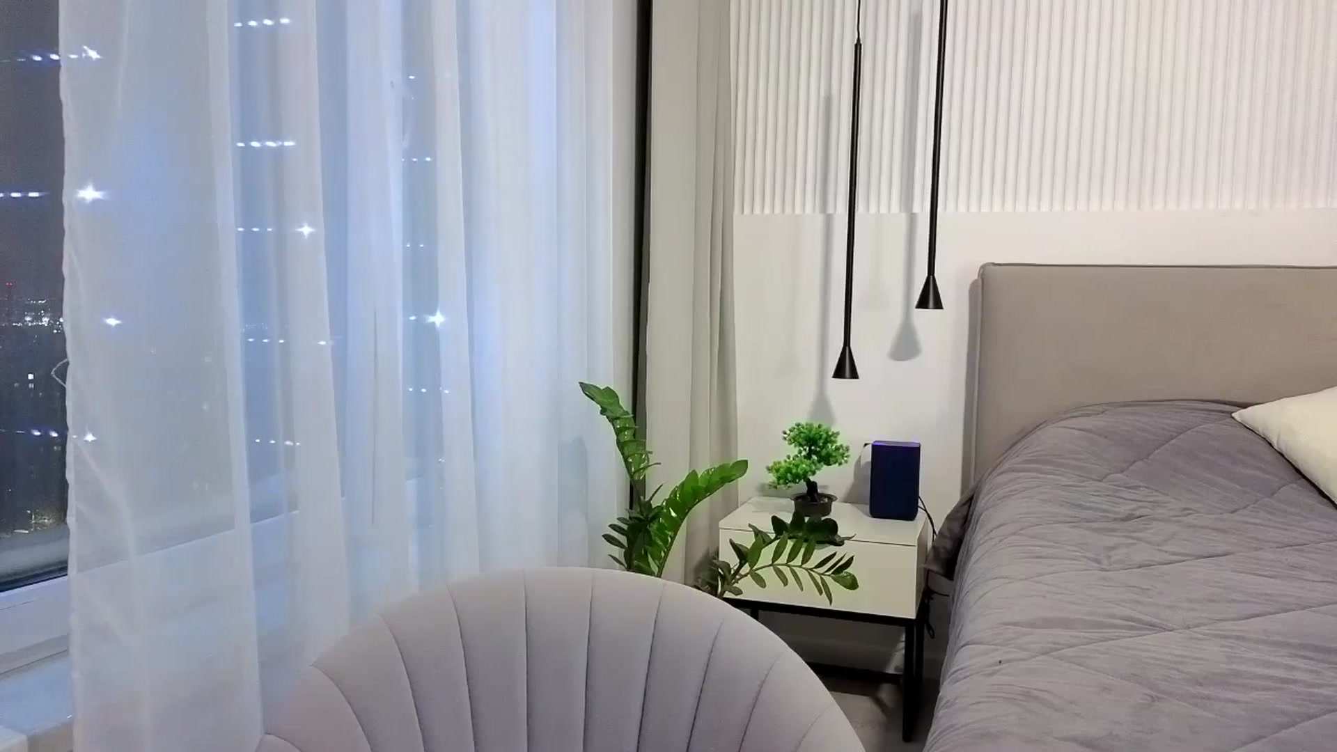 Gallery image thumbnail from Juicylips_'s myfreecams stream on, 01/10/2026, 19:39 image 11 of 20