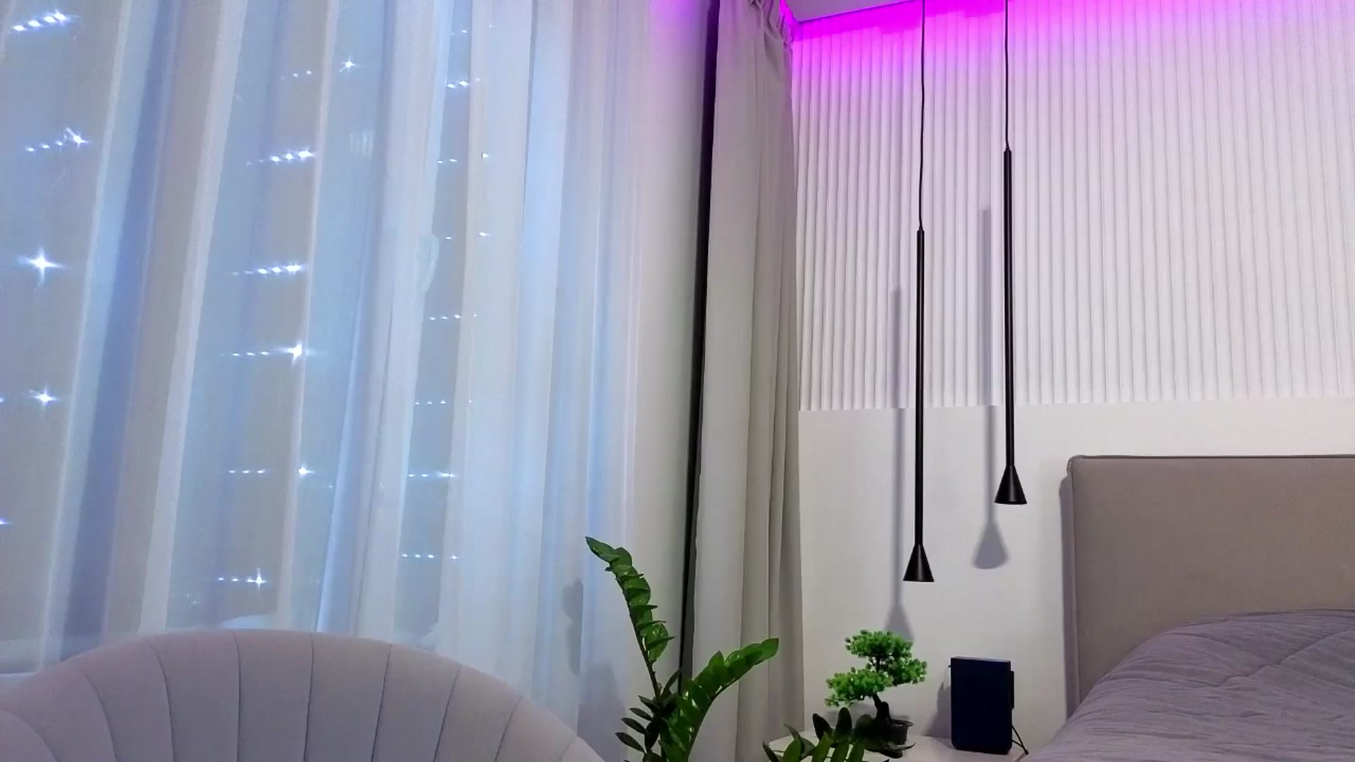 Gallery image thumbnail from Juicylips_'s myfreecams stream on, 01/10/2026, 22:24 image 13 of 20