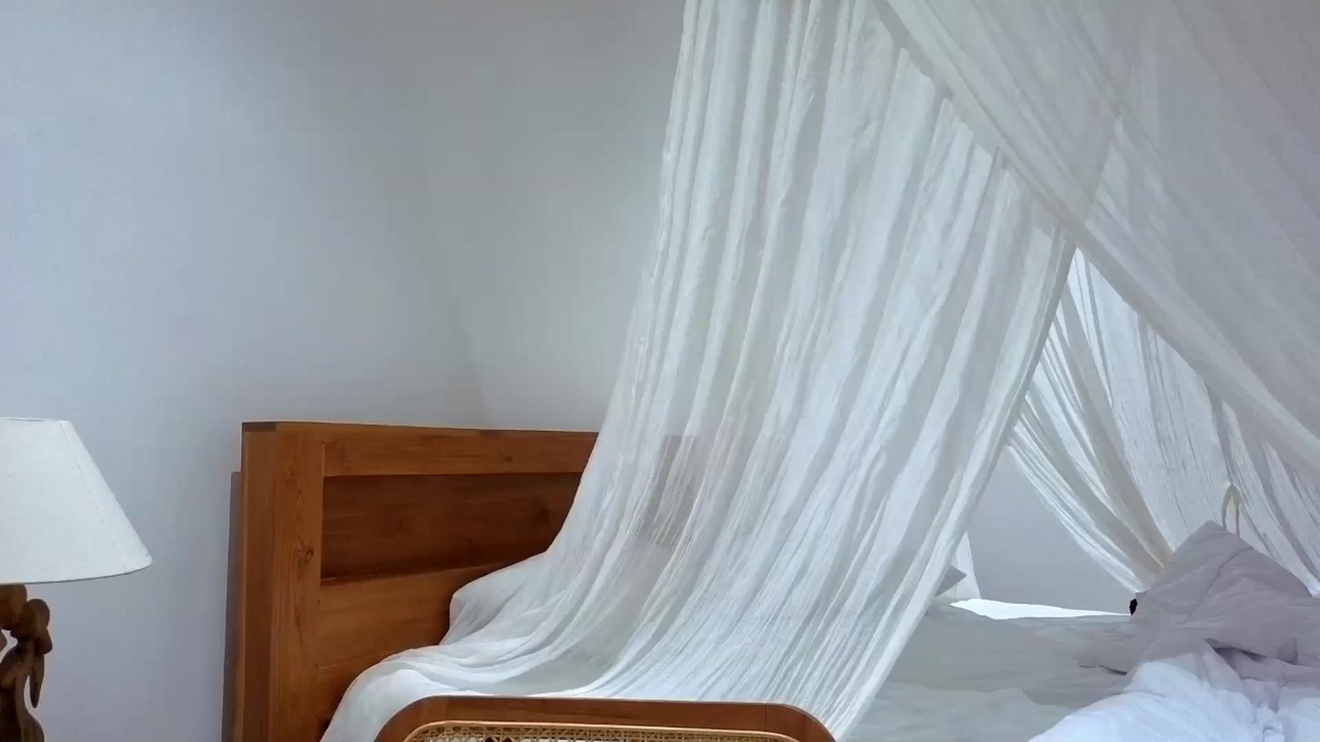Gallery image thumbnail from Juicylips_'s myfreecams stream on, 01/29/2026, 16:37 image 9 of 20