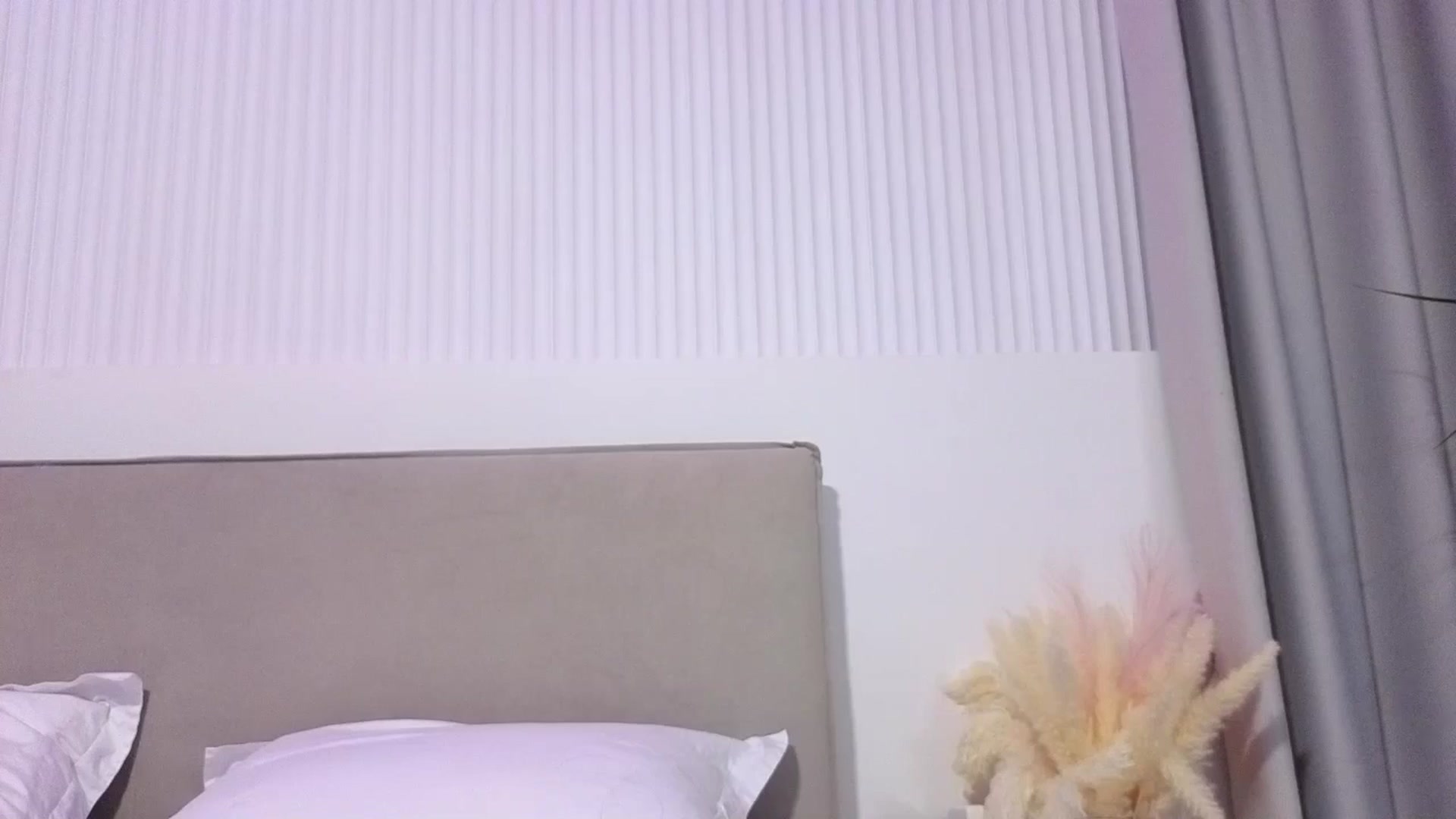 Gallery image thumbnail from Juicylips_'s myfreecams stream on, 02/15/2026, 22:24 image 20 of 20