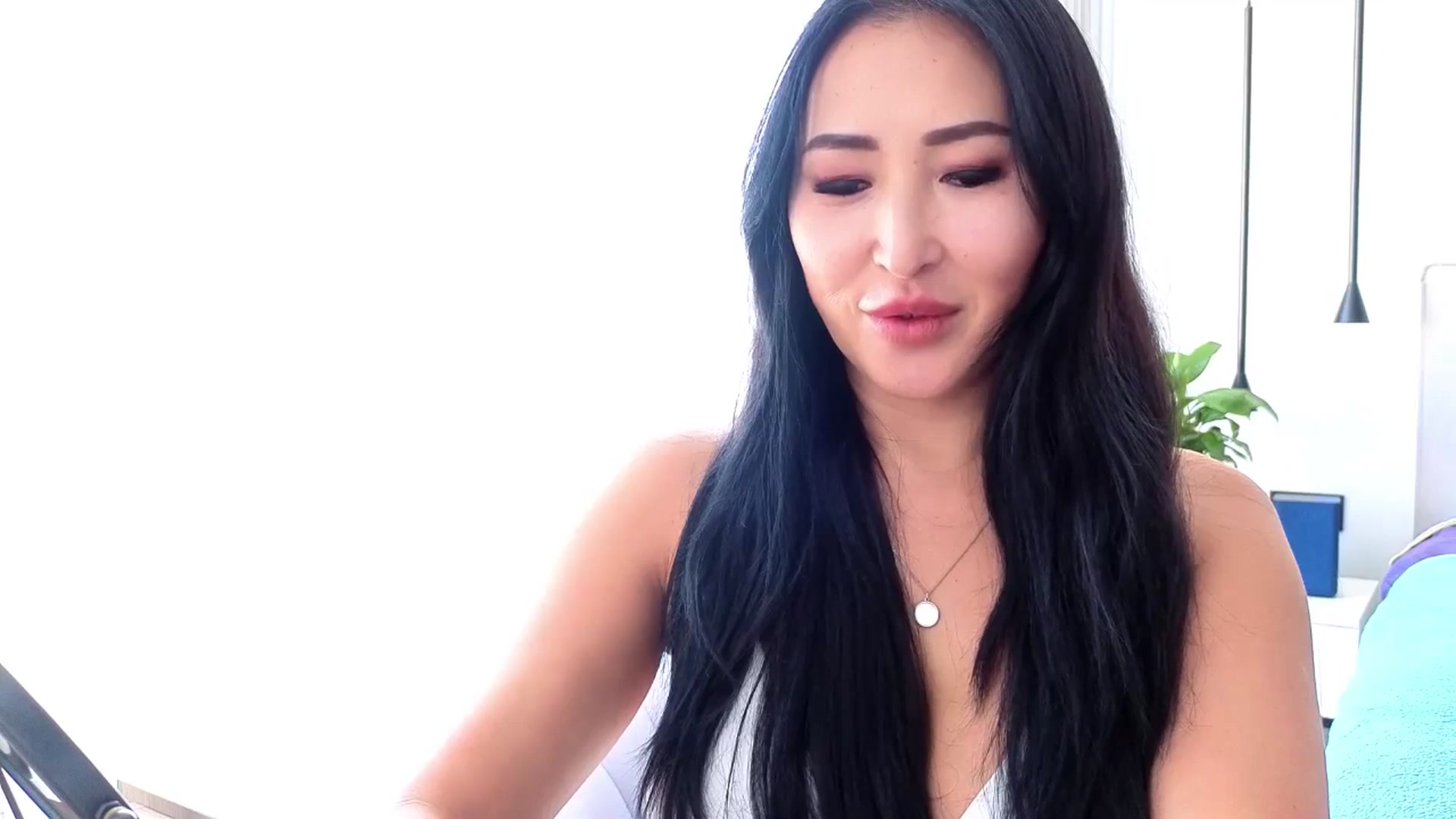 Gallery image thumbnail from Juicylips_'s myfreecams stream on, 02/21/2026, 12:05 image 4 of 20