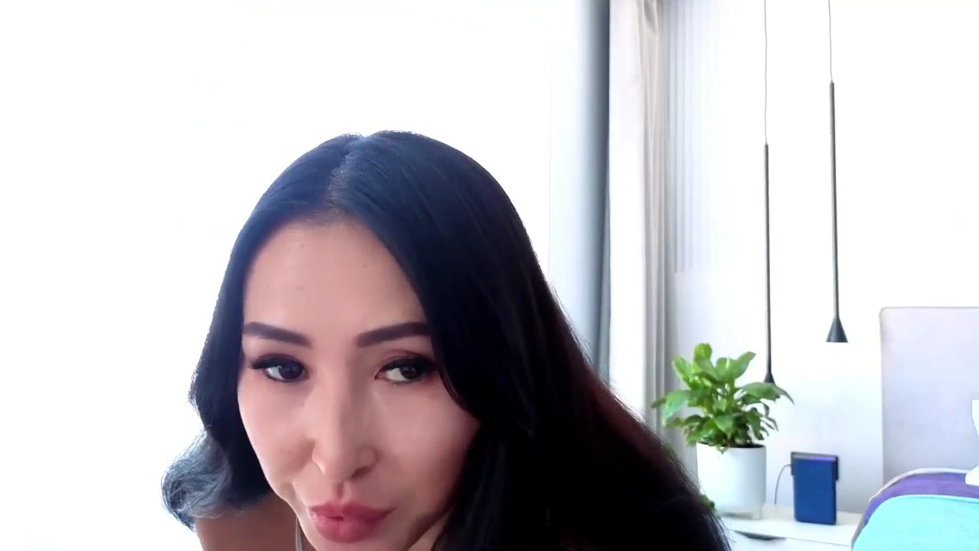 Gallery image thumbnail from Juicylips_'s myfreecams stream on, 02/21/2026, 12:05 image 17 of 20