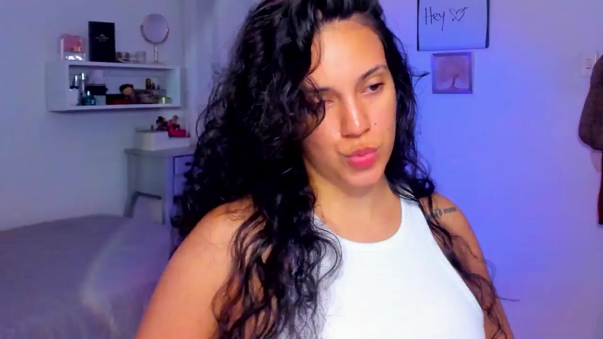 Gallery image thumbnail from Juicyveronik's myfreecams stream on, 07/02/2024, 17:19 image 7 of 20