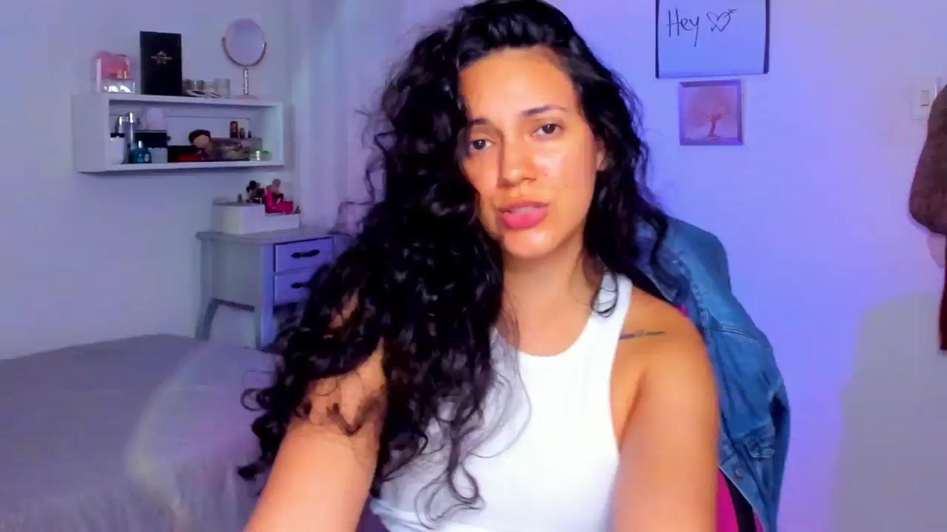 Gallery image thumbnail from Juicyveronik's myfreecams stream on, 07/02/2024, 17:19 image 19 of 20