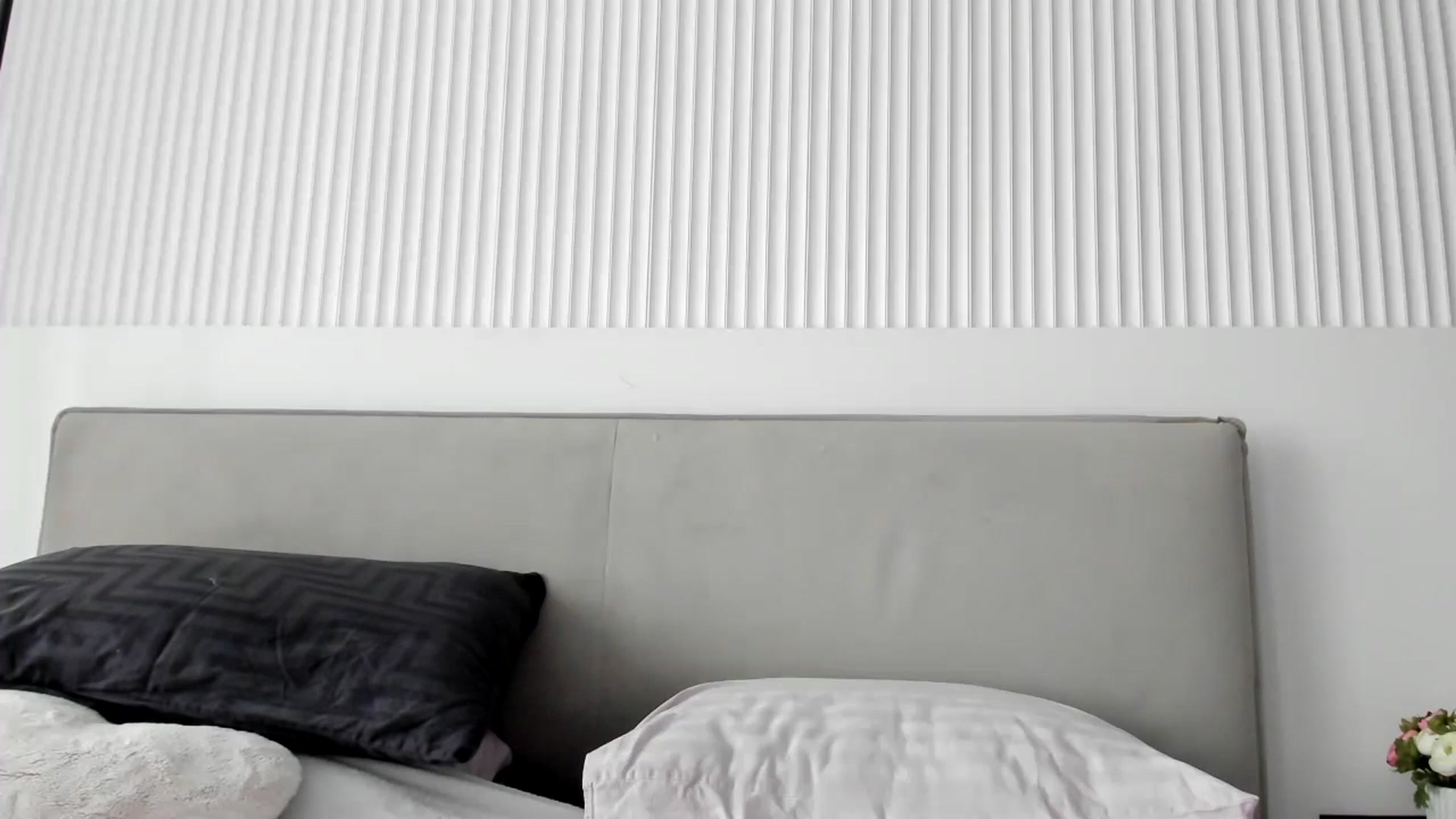 Gallery image thumbnail from JuicyyHottie's myfreecams stream on, 05/08/2024, 12:24 image 15 of 20