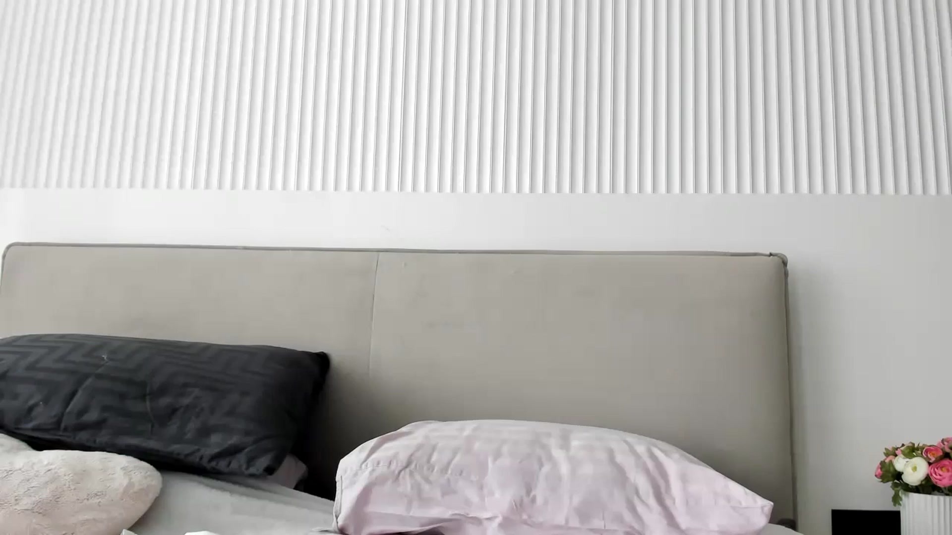 Gallery image thumbnail from JuicyyHottie's myfreecams stream on, 05/08/2024, 12:24 image 1 of 20