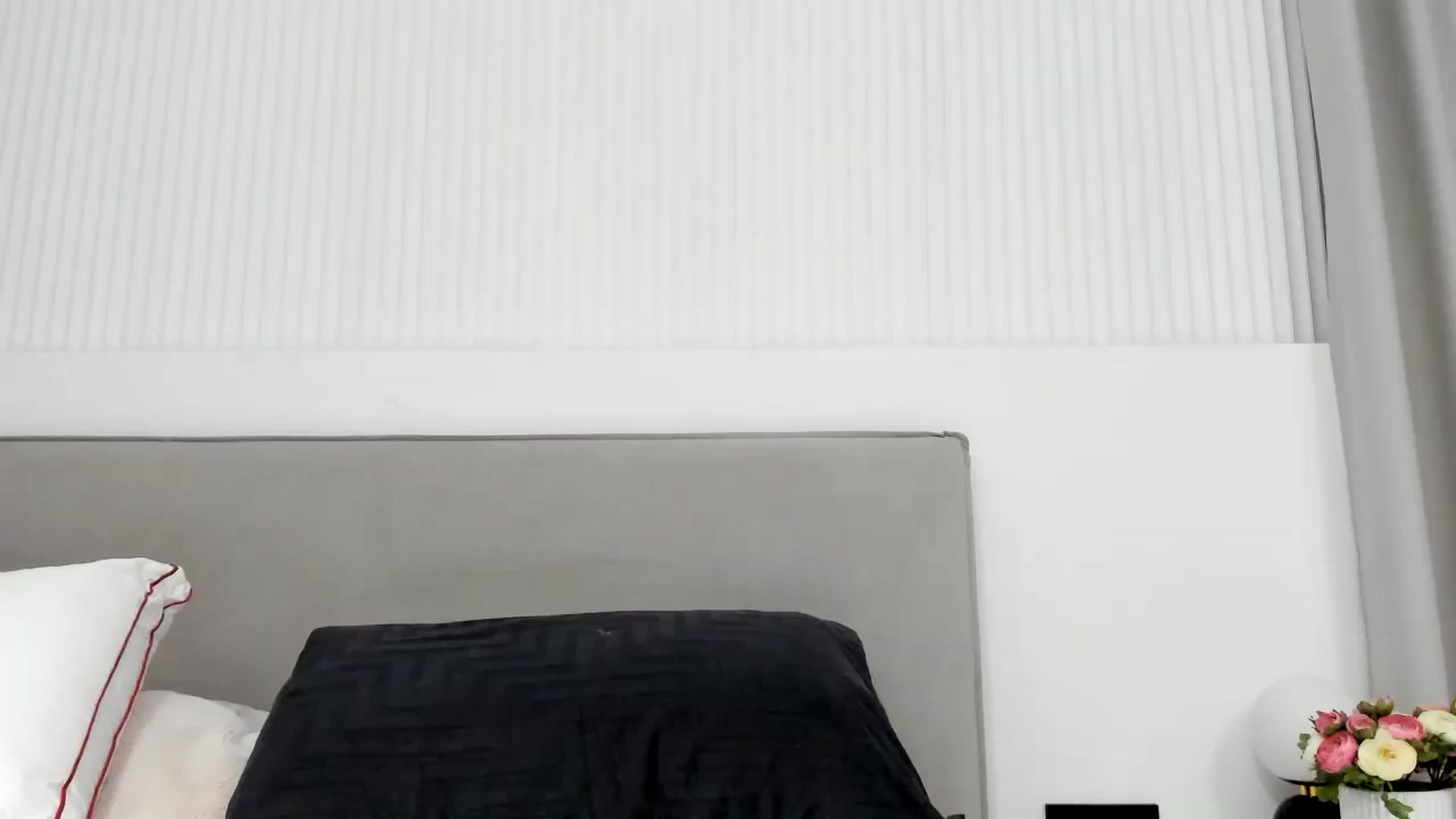 Gallery image thumbnail from JuicyyHottie's myfreecams stream on, 05/09/2024, 18:00 image 6 of 20