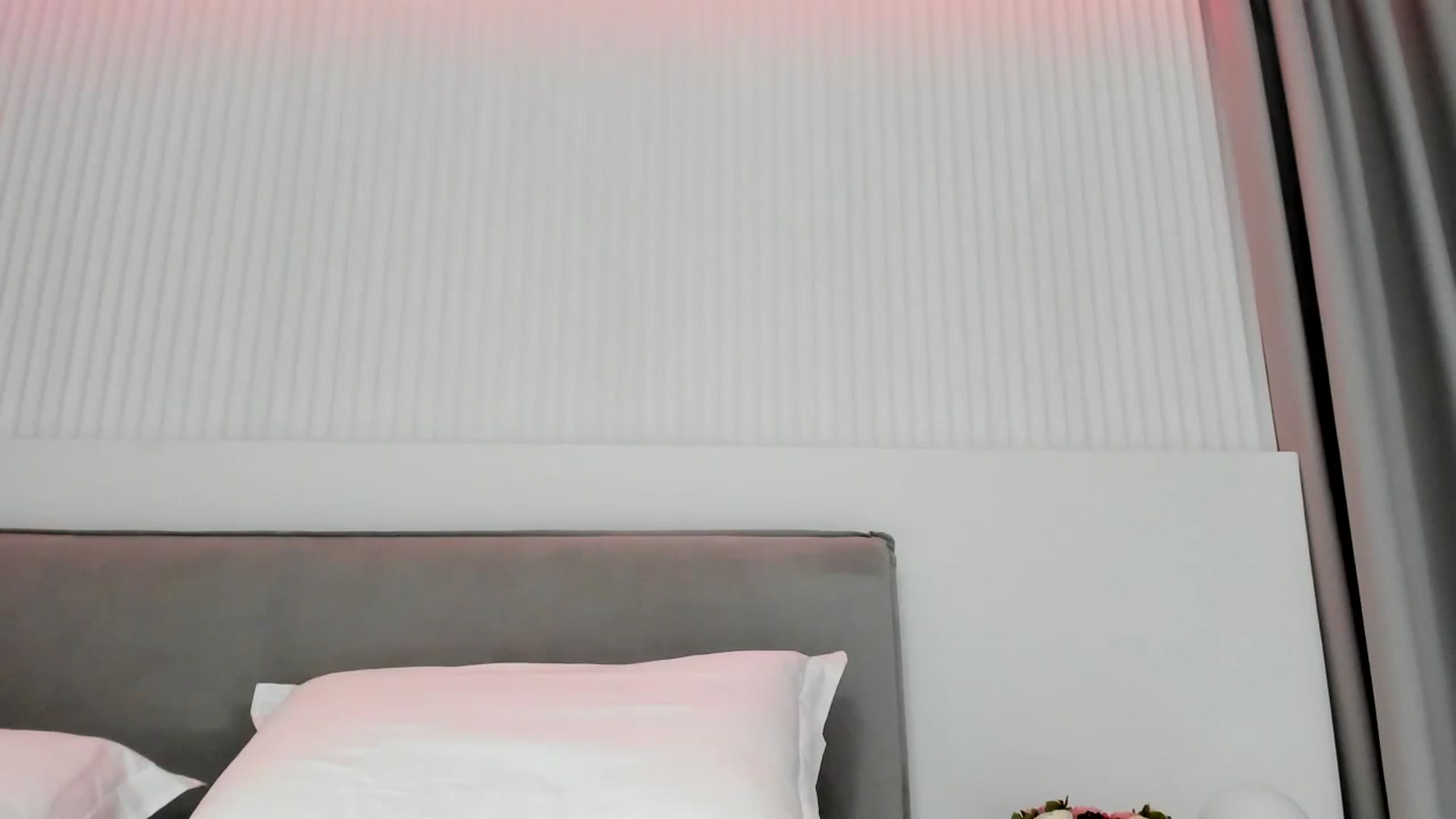 Gallery image thumbnail from JuicyyHottie's myfreecams stream on, 05/19/2024, 20:51 image 2 of 20