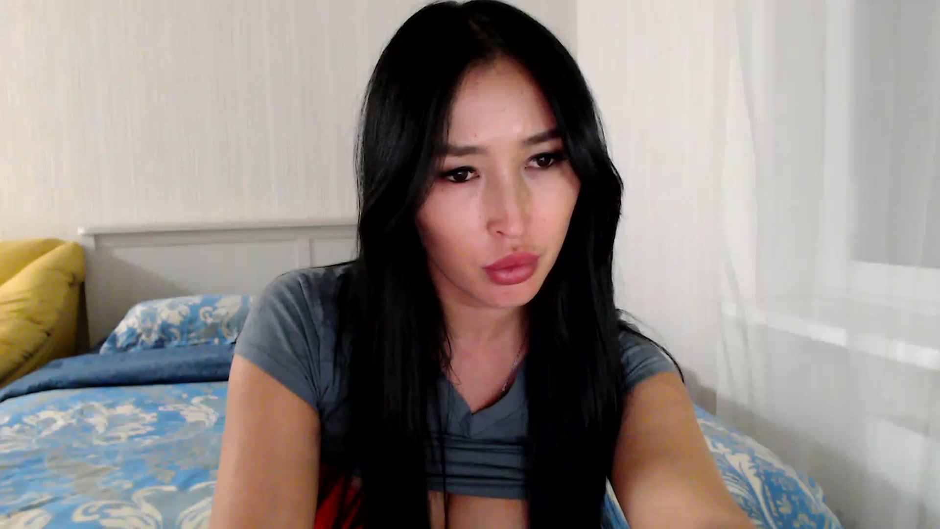 Gallery image thumbnail from Juicyylips's myfreecams stream on, 10/10/2023, 22:19 image 4 of 20