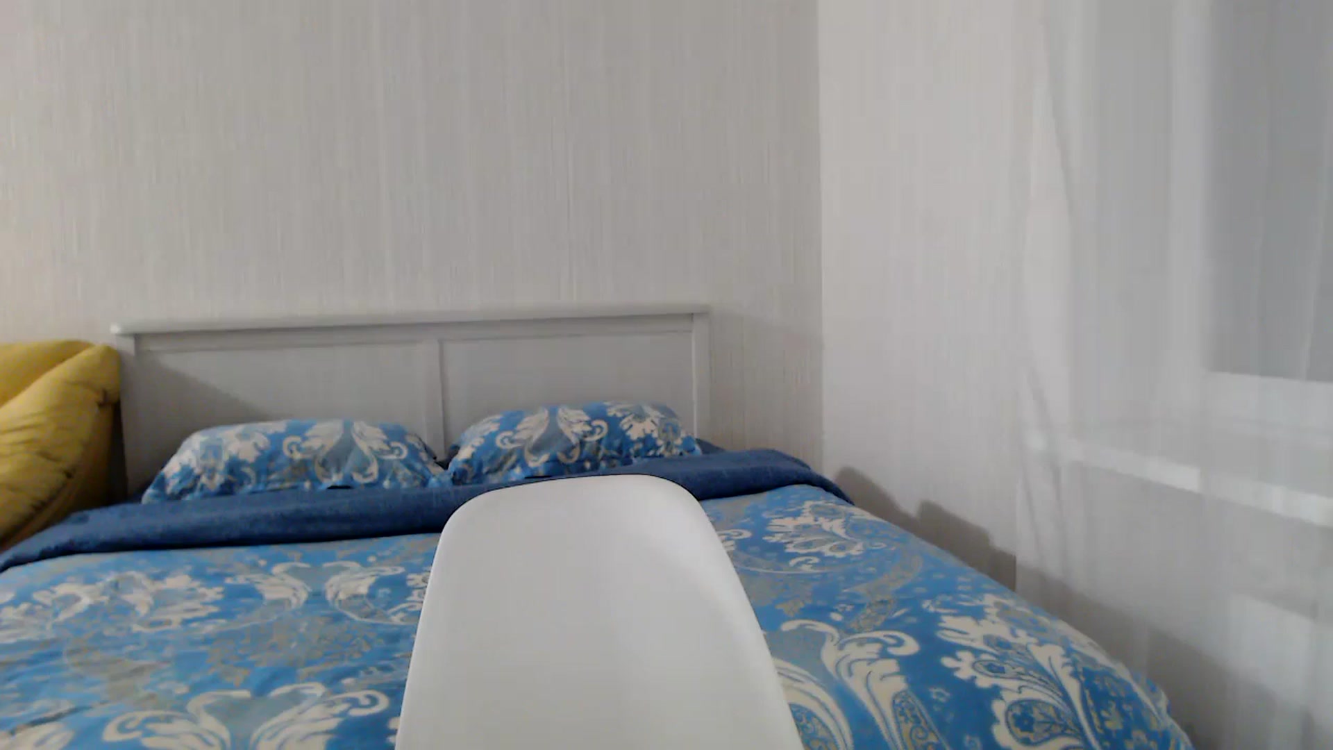 Gallery image thumbnail from Juicyylips's myfreecams stream on, 10/10/2023, 22:19 image 5 of 20