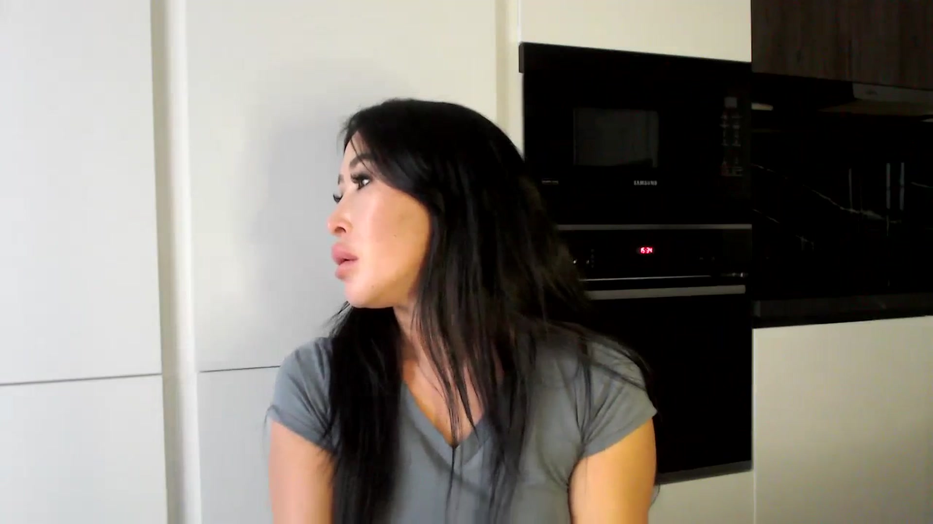 Gallery image thumbnail from Juicyylips's myfreecams stream on, 10/17/2023, 12:49 image 3 of 20