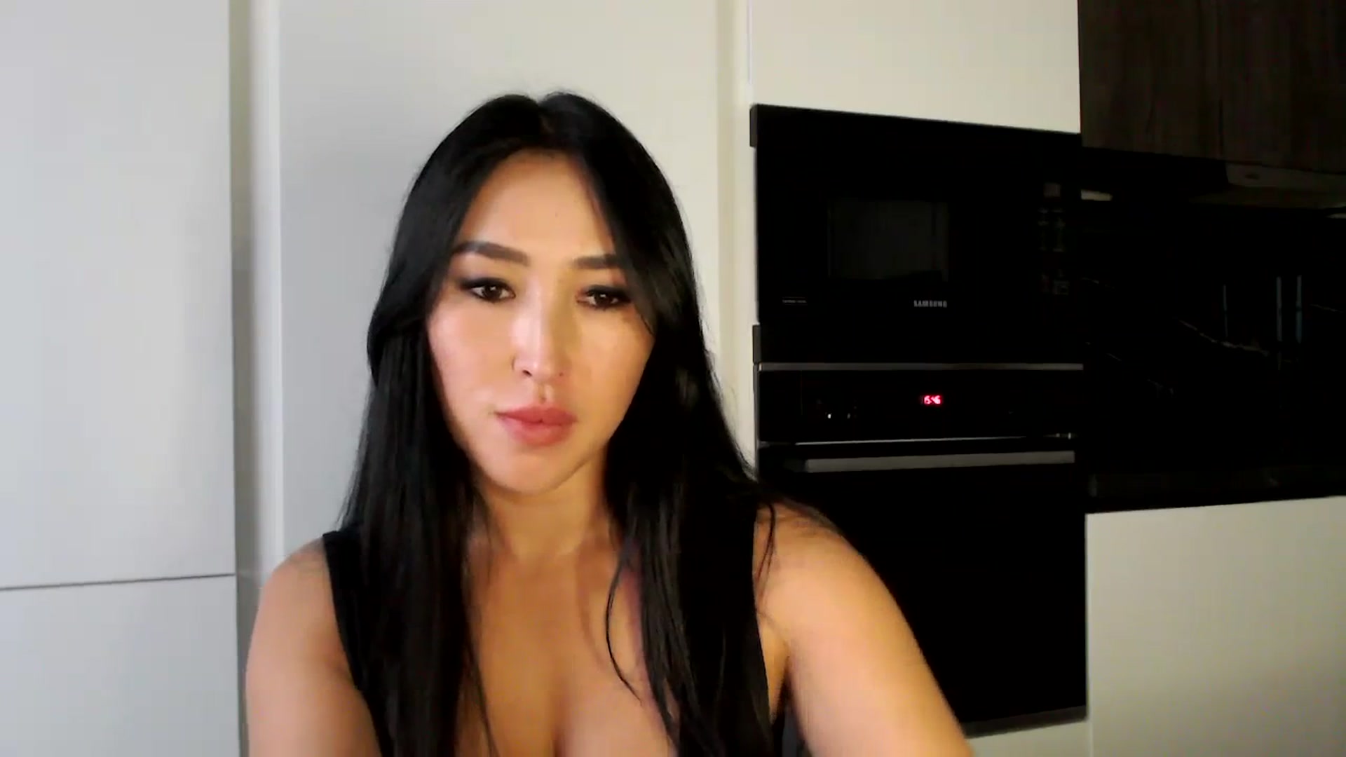 Gallery image thumbnail from Juicyylips's myfreecams stream on, 10/17/2023, 12:49 image 19 of 20