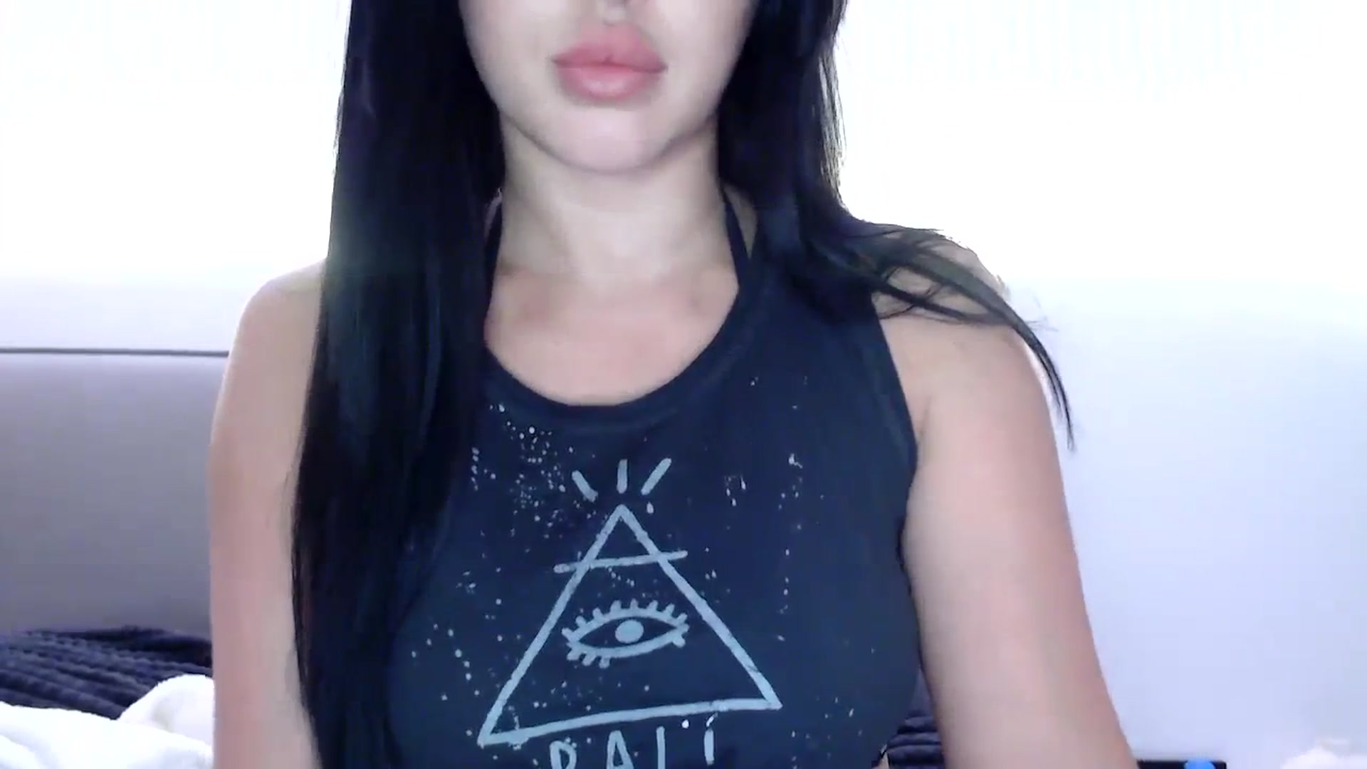 Gallery image thumbnail from Juicyylips's myfreecams stream on, 10/17/2023, 17:22 image 20 of 20