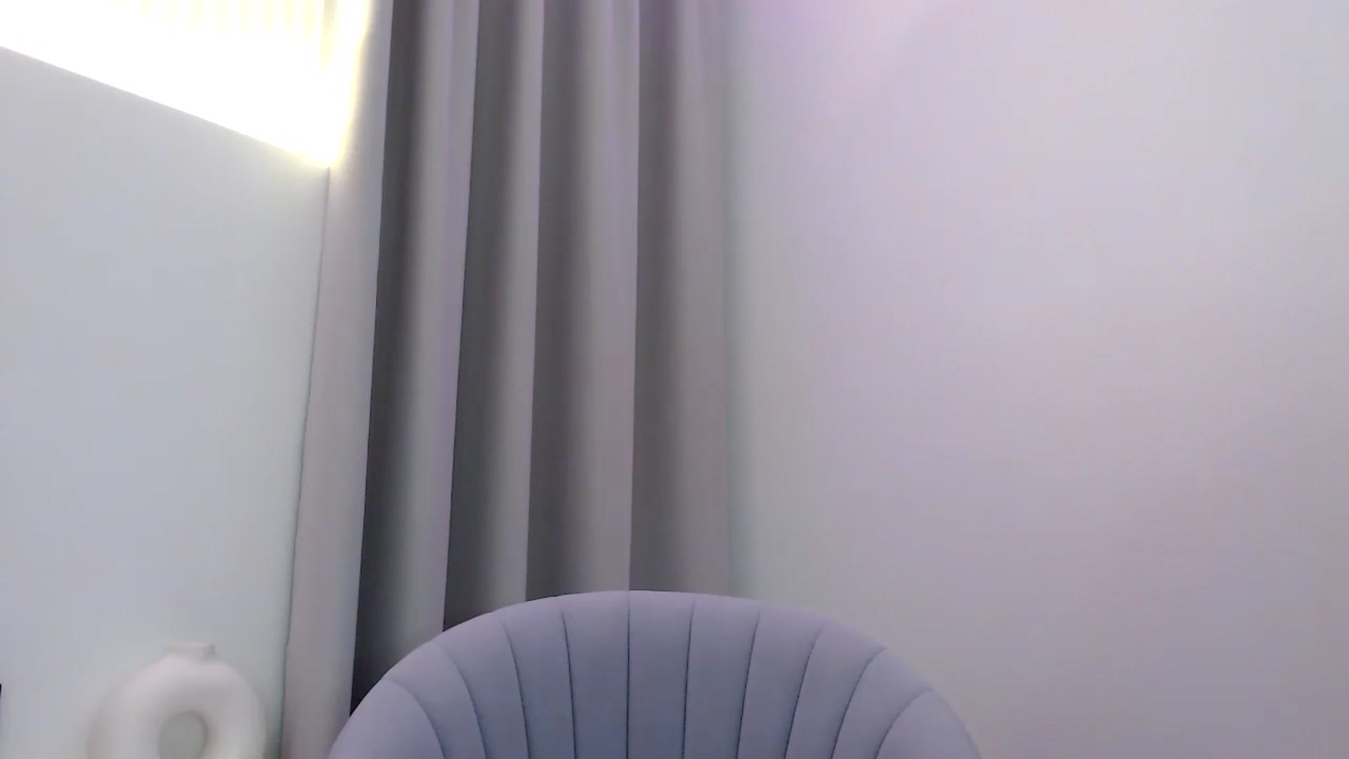 Gallery image thumbnail from Juicyylips's myfreecams stream on, 10/21/2023, 23:40 image 2 of 20