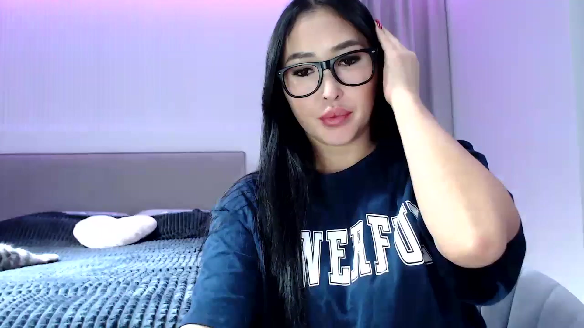 Gallery image thumbnail from Juicyylips's myfreecams stream on, 10/24/2023, 19:42 image 11 of 20