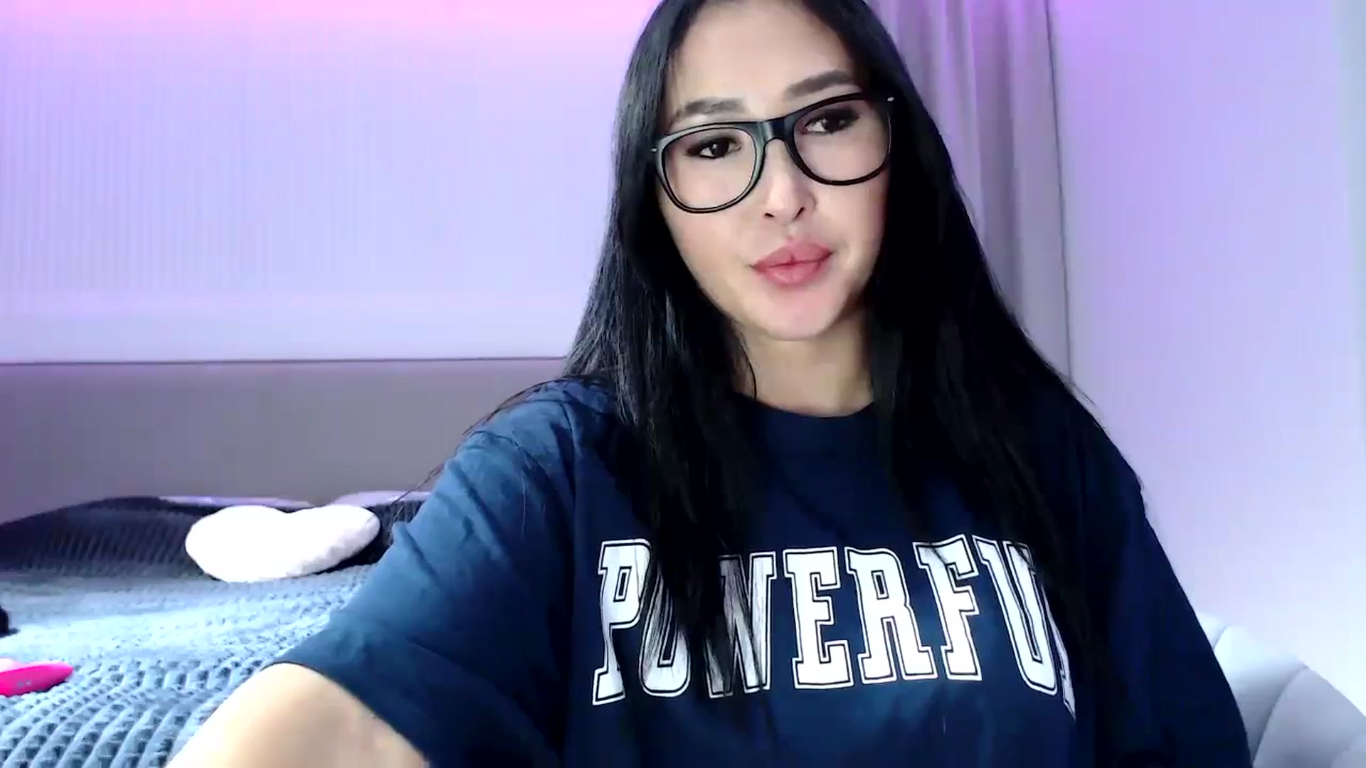 Gallery image thumbnail from Juicyylips's myfreecams stream on, 10/24/2023, 19:42 image 2 of 20