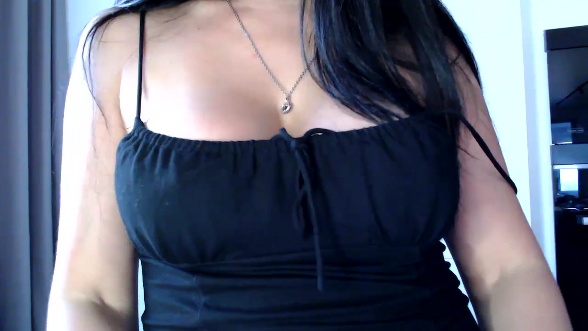 Gallery image thumbnail from Juicyylips's myfreecams stream on, 11/01/2023, 13:28 image 17 of 20