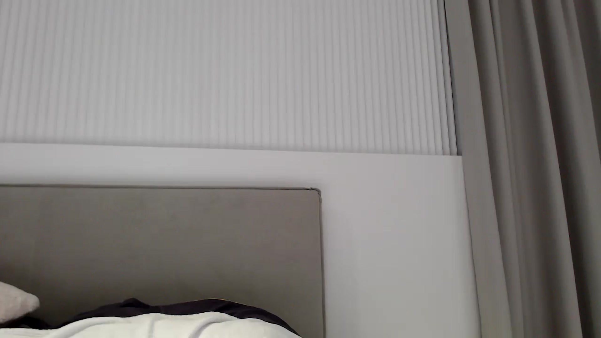 Gallery image thumbnail from Juicyylips's myfreecams stream on, 11/08/2023, 19:45 image 10 of 20