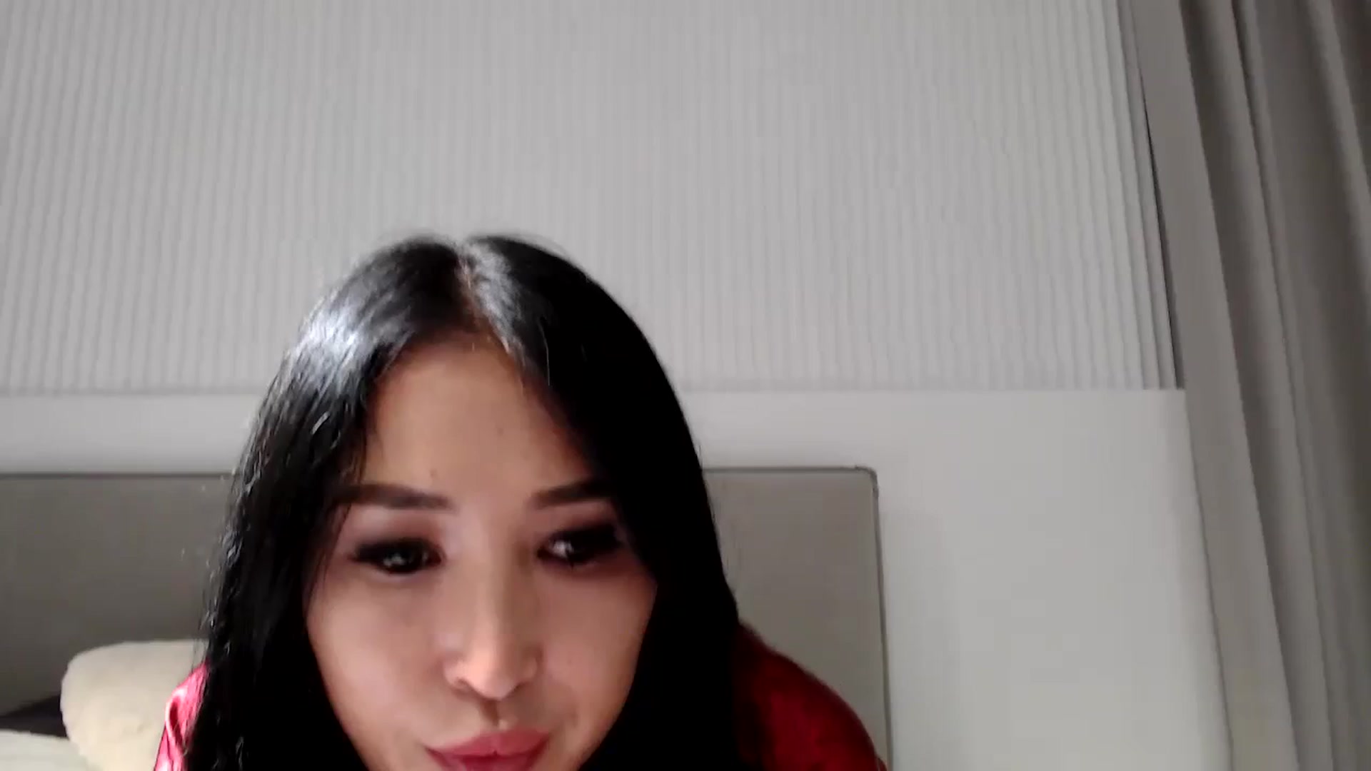 Gallery image thumbnail from Juicyylips's myfreecams stream on, 11/08/2023, 19:45 image 8 of 20