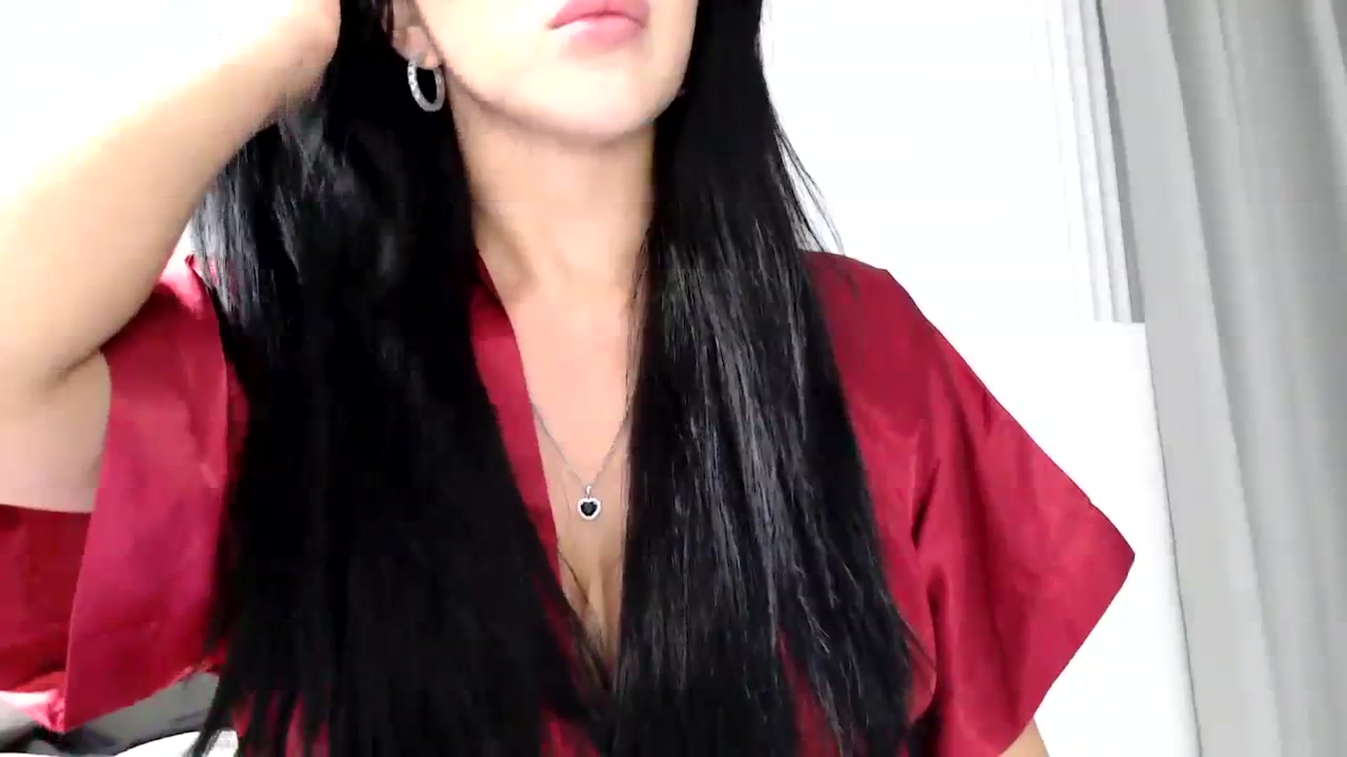 Gallery image thumbnail from Juicyylips's myfreecams stream on, 11/08/2023, 19:45 image 13 of 20