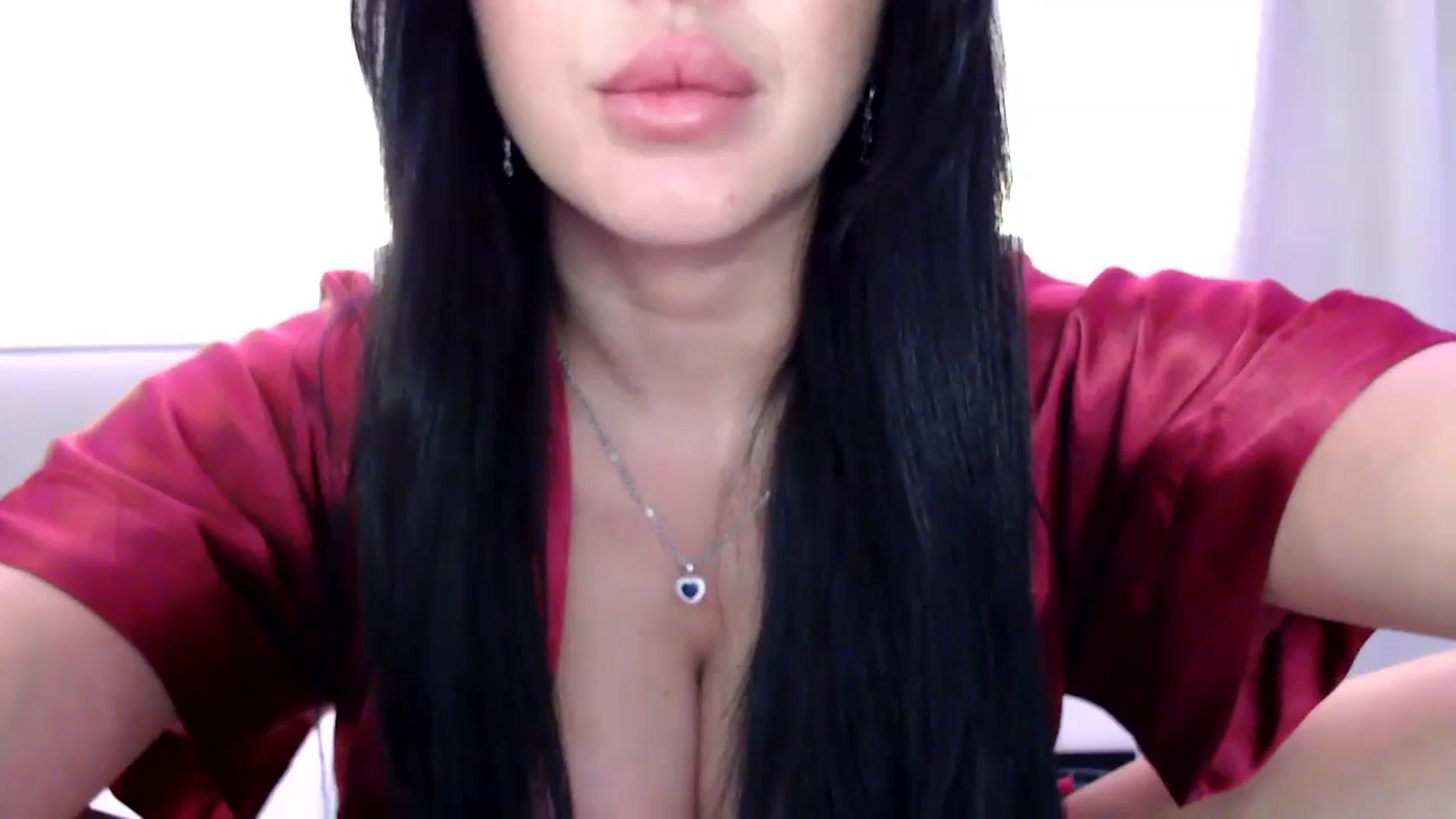 Gallery image thumbnail from Juicyylips's myfreecams stream on, 11/11/2023, 20:55 image 1 of 20