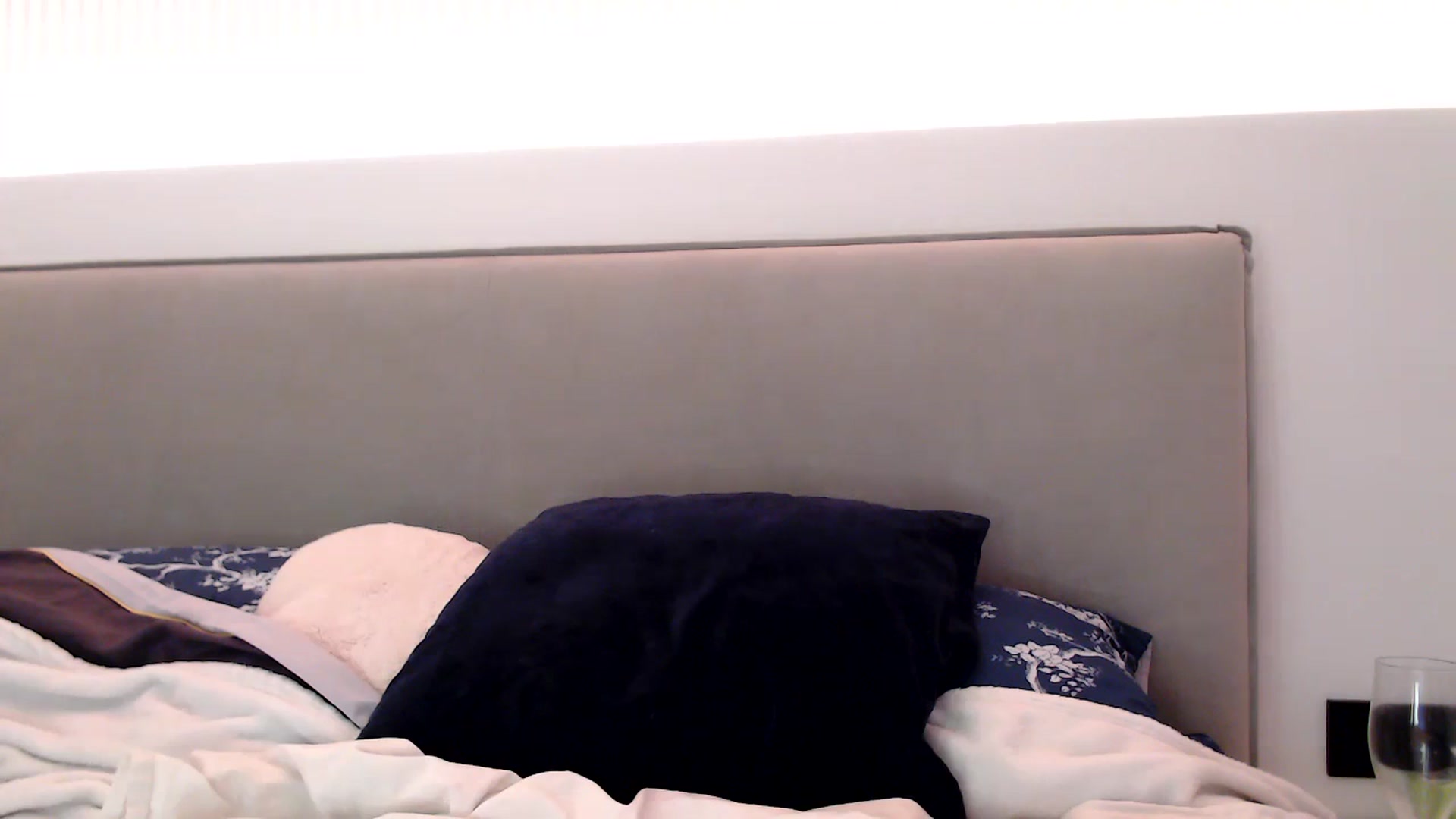 Gallery image thumbnail from Juicyylips's myfreecams stream on, 11/18/2023, 23:19 image 4 of 20