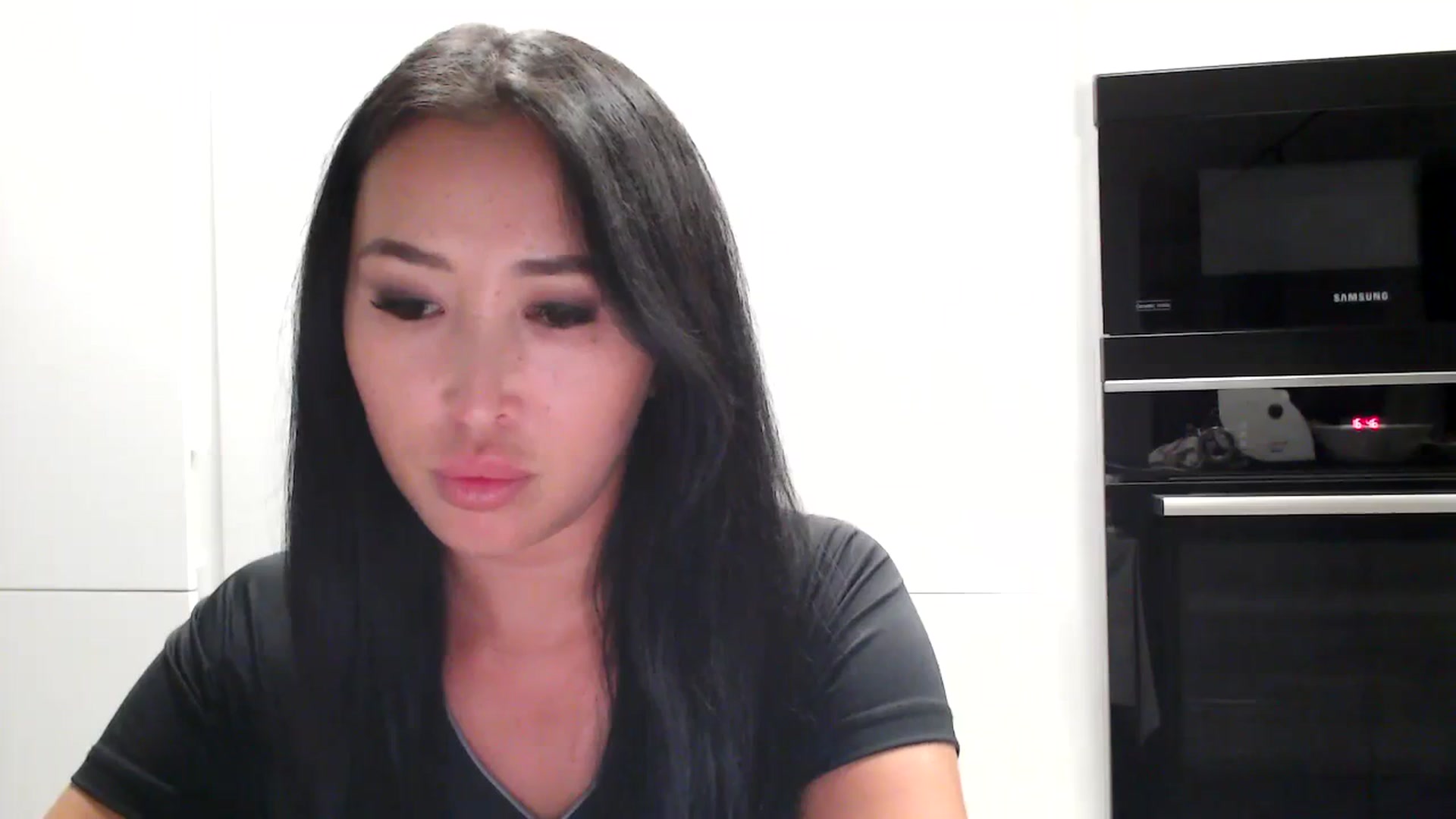 Gallery image thumbnail from Juicyylips's myfreecams stream on, 12/05/2023, 13:58 image 16 of 20