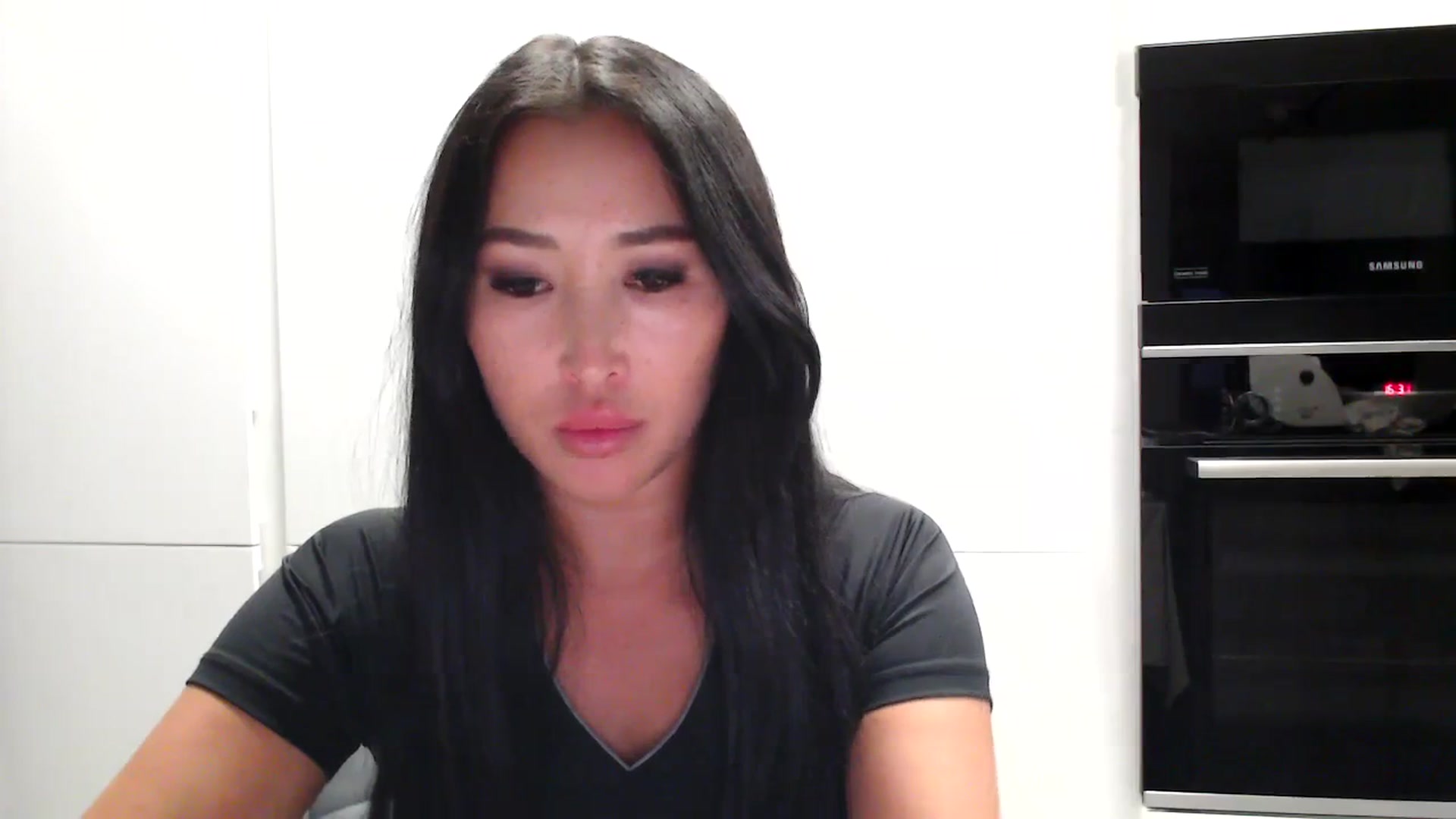 Gallery image thumbnail from Juicyylips's myfreecams stream on, 12/05/2023, 13:58 image 8 of 20