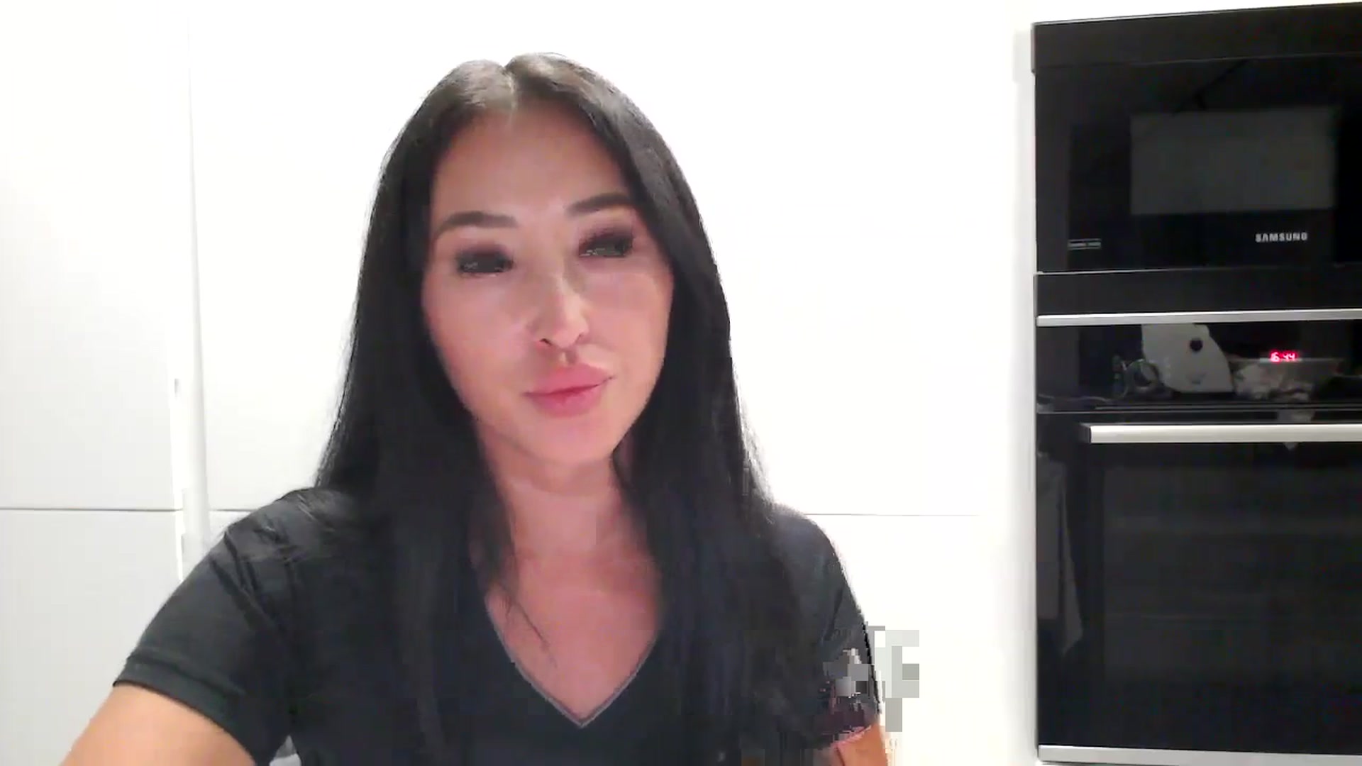 Gallery image thumbnail from Juicyylips's myfreecams stream on, 12/05/2023, 13:58 image 15 of 20