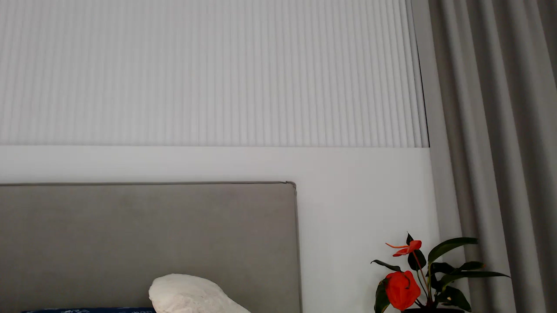 Gallery image thumbnail from Juicyylips's myfreecams stream on, 12/06/2023, 13:33 image 3 of 20