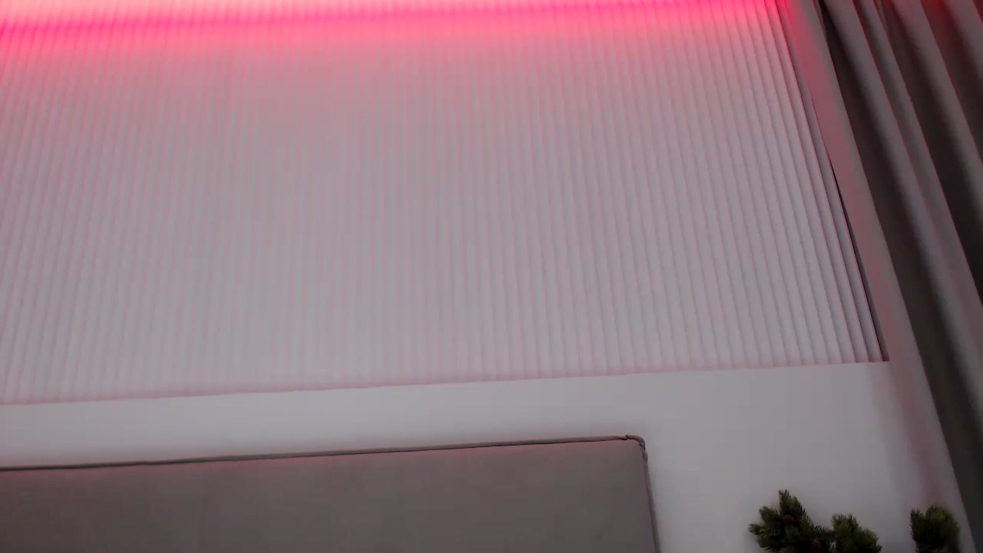 Gallery image thumbnail from Juicyylips's myfreecams stream on, 12/15/2023, 21:25 image 19 of 20
