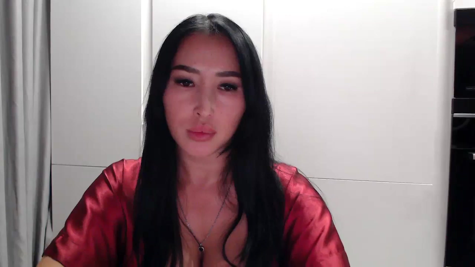 Gallery image thumbnail from Juicyylips's myfreecams stream on, 01/02/2024, 18:37 image 8 of 20