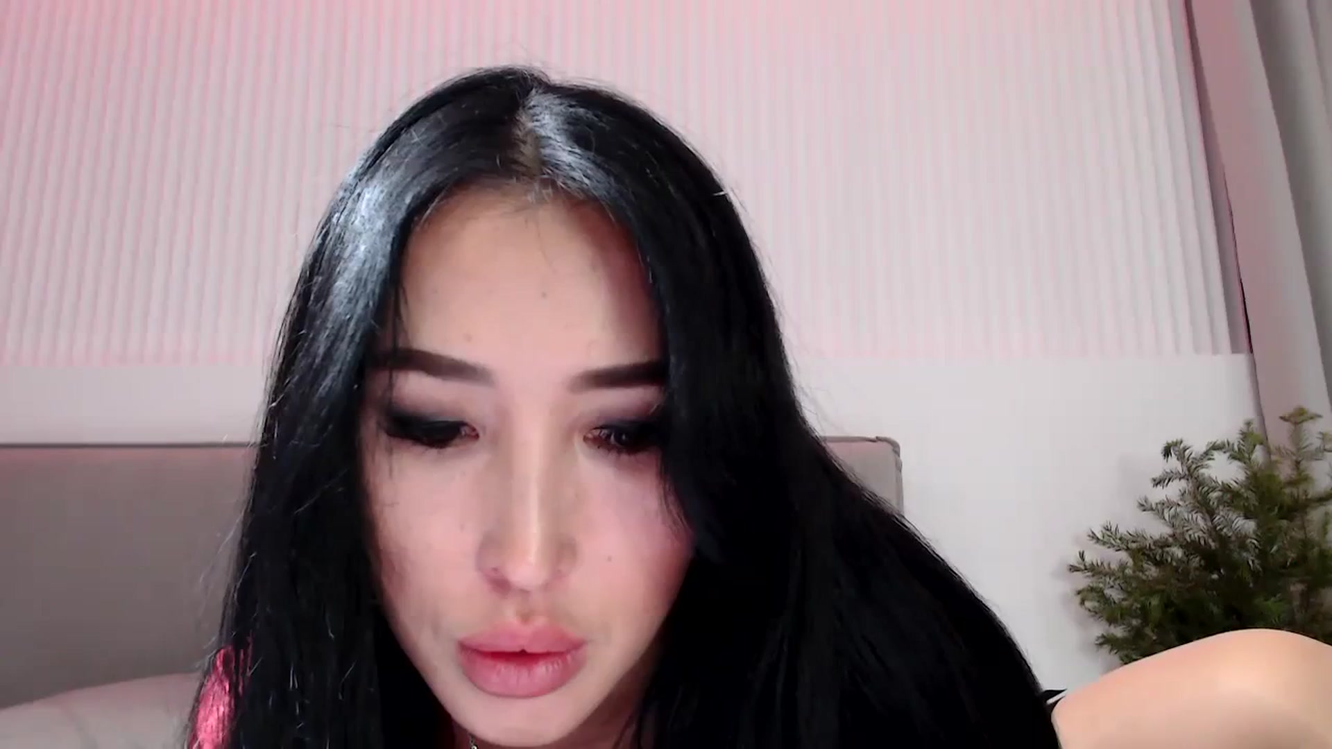 Gallery image thumbnail from Juicyylips's myfreecams stream on, 01/04/2024, 17:33 image 11 of 20