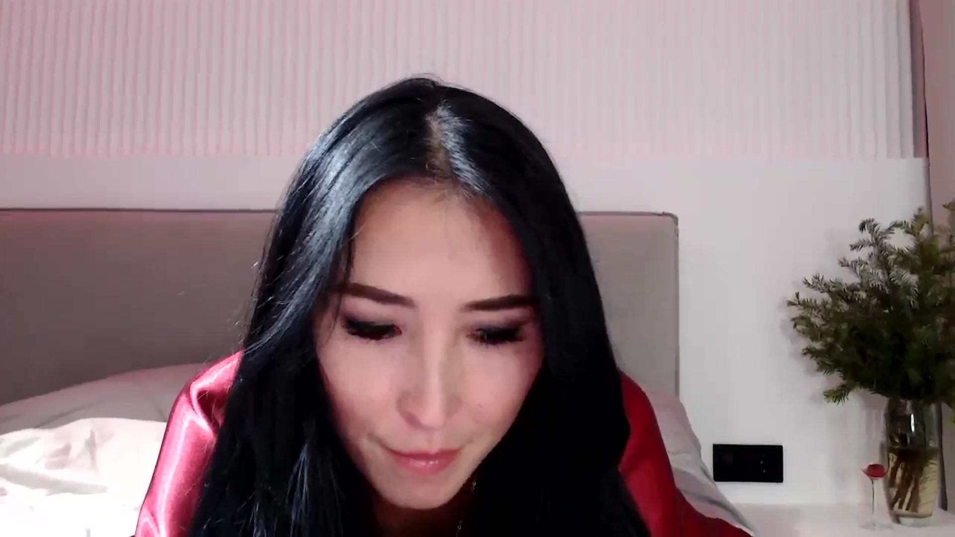 Gallery image thumbnail from Juicyylips's myfreecams stream on, 01/04/2024, 17:33 image 13 of 20