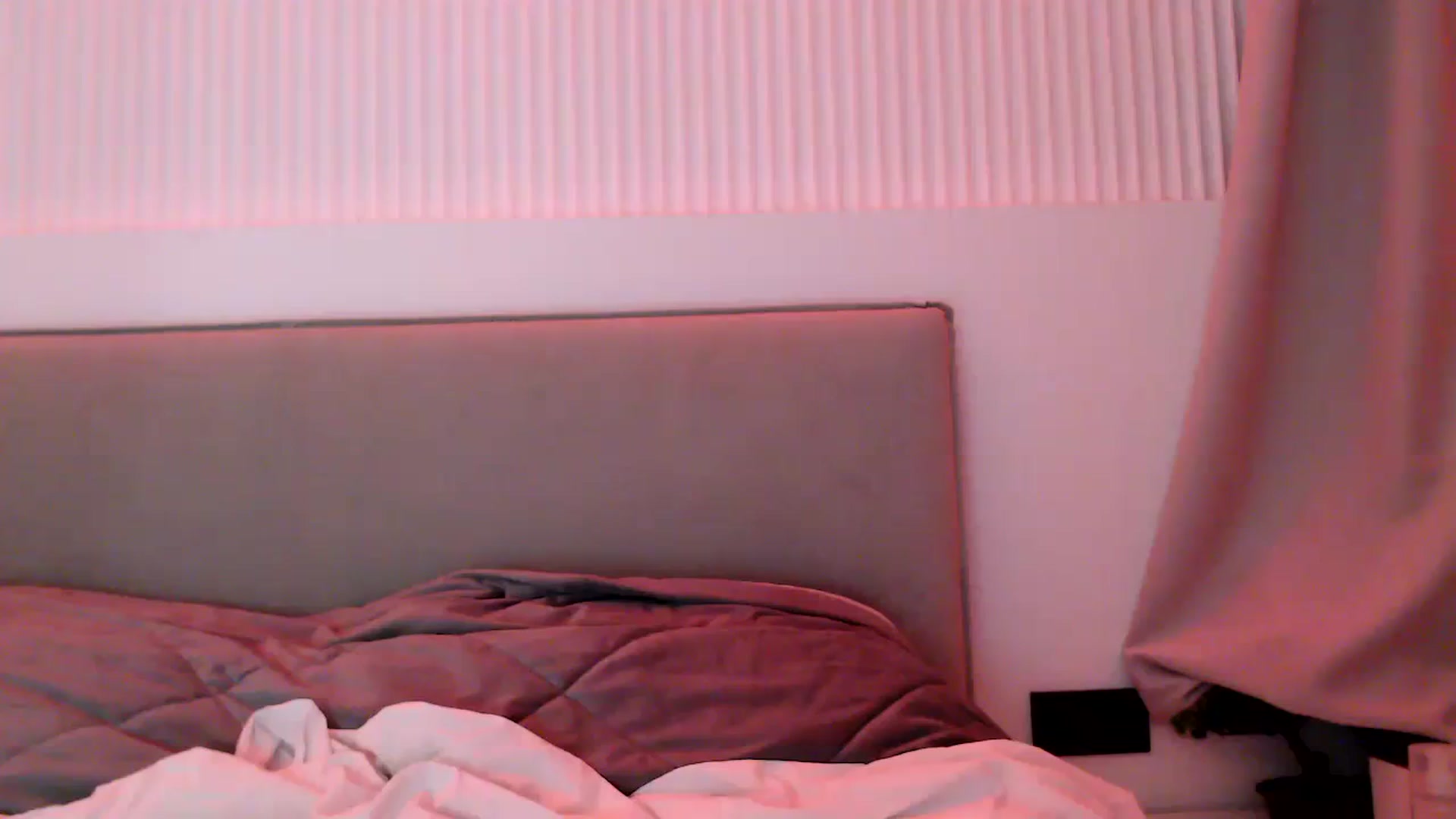 Gallery image thumbnail from Juicyylips's myfreecams stream on, 02/01/2024, 20:59 image 19 of 20