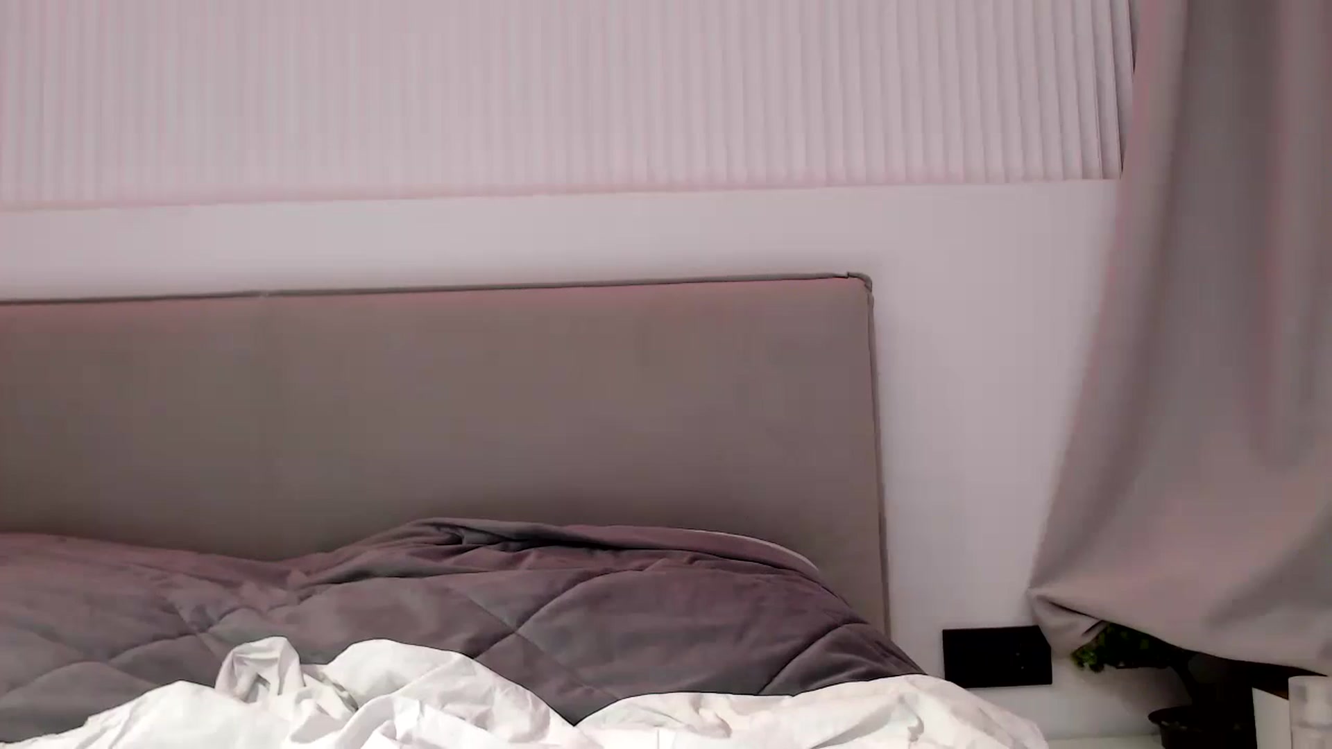 Gallery image thumbnail from Juicyylips's myfreecams stream on, 02/01/2024, 20:59 image 18 of 20