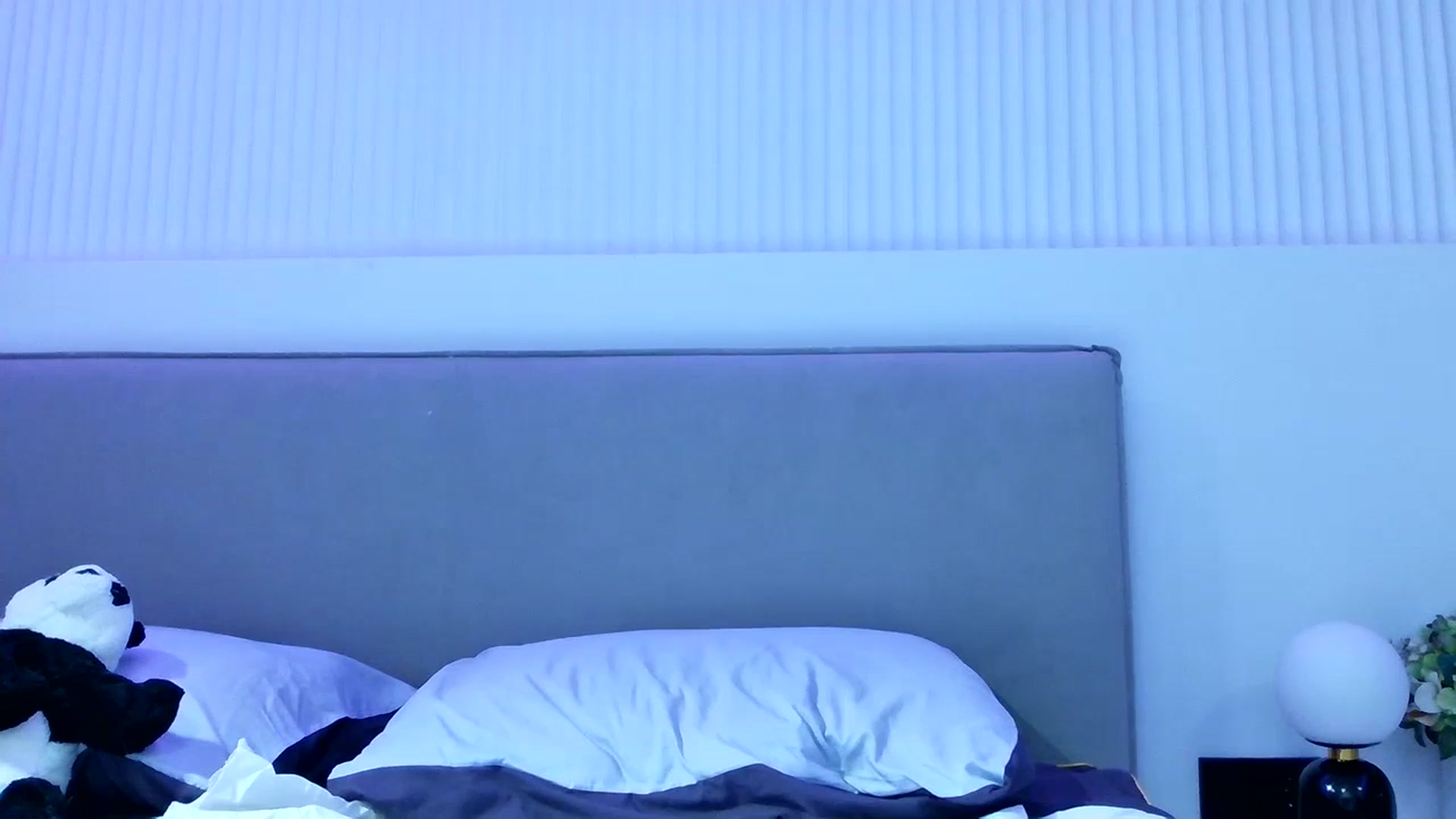 Gallery image thumbnail from Juicyylips's myfreecams stream on, 02/17/2024, 19:21 image 17 of 20