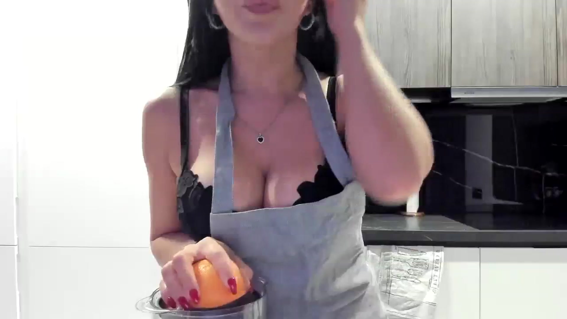 Gallery image thumbnail from Juicyylips's myfreecams stream on, 03/16/2024, 21:46 image 15 of 20