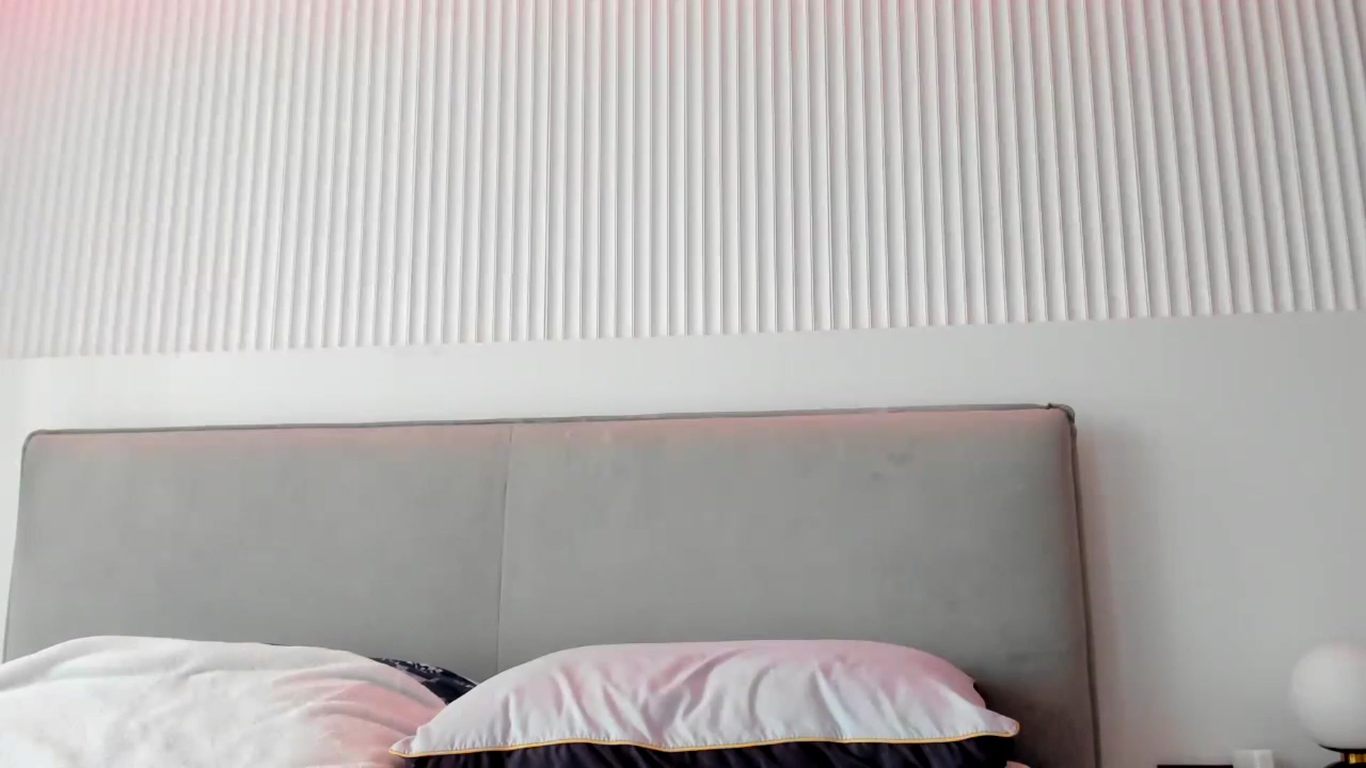 Gallery image thumbnail from Juicyylips's myfreecams stream on, 04/18/2024, 15:27 image 18 of 20